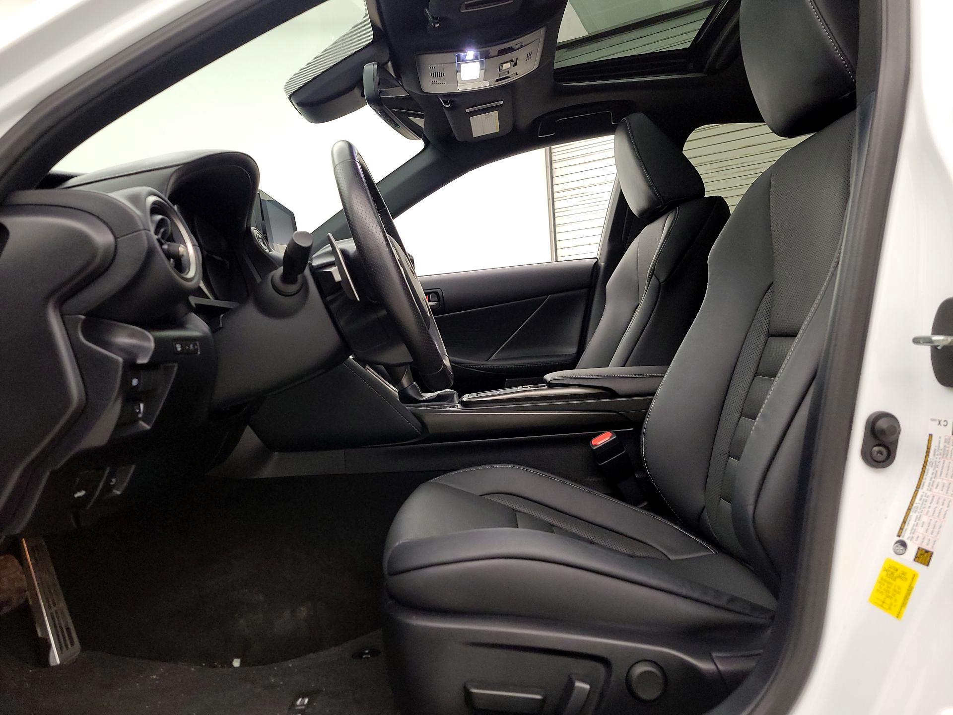 Thumbnail: 2022 Lexus IS - 11