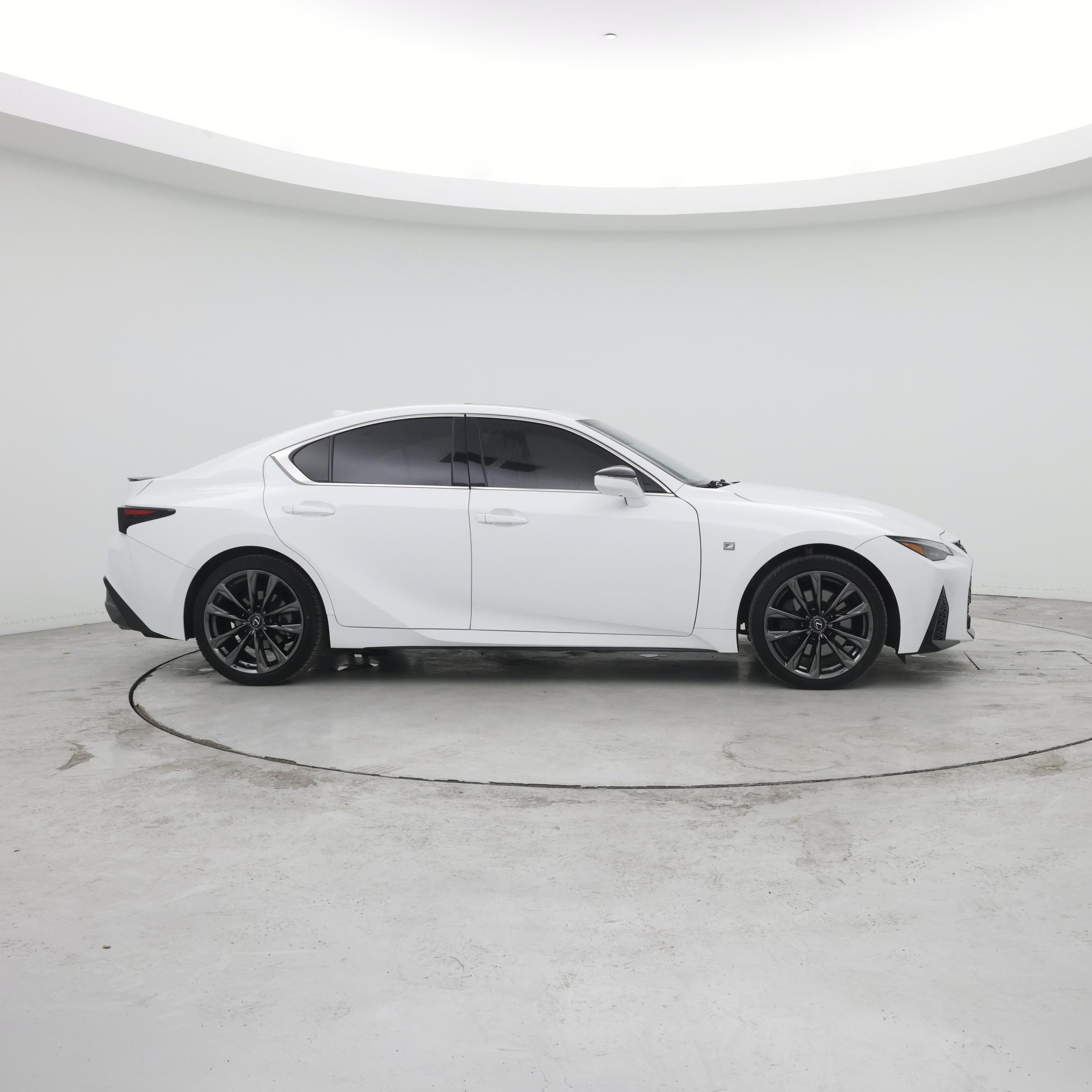 Thumbnail: 2022 Lexus IS - 7