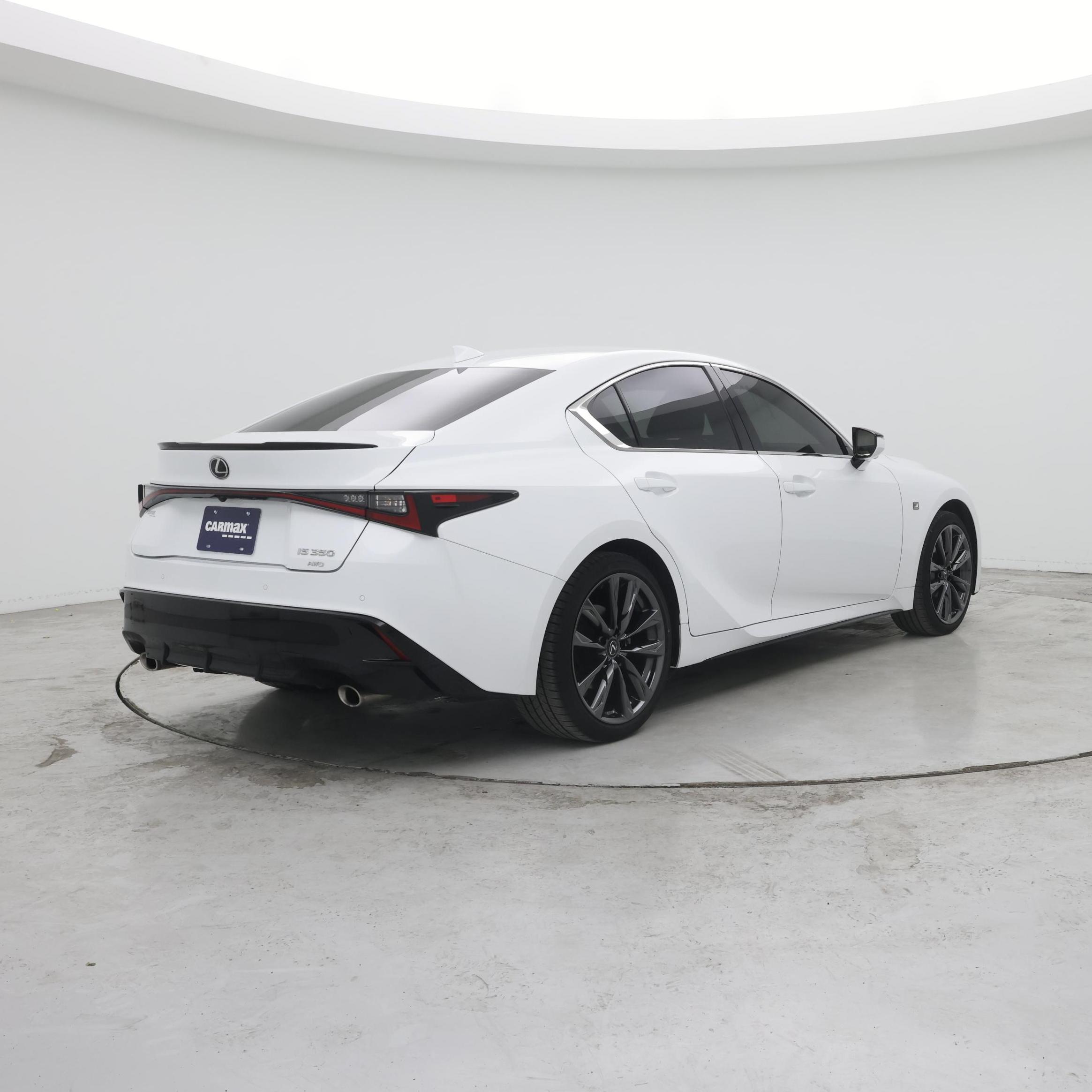 Thumbnail: 2022 Lexus IS - 8