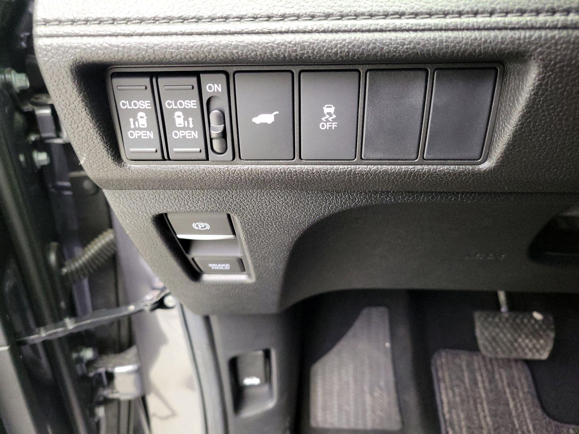 Thumbnail: 2025 Honda Odyssey - 13