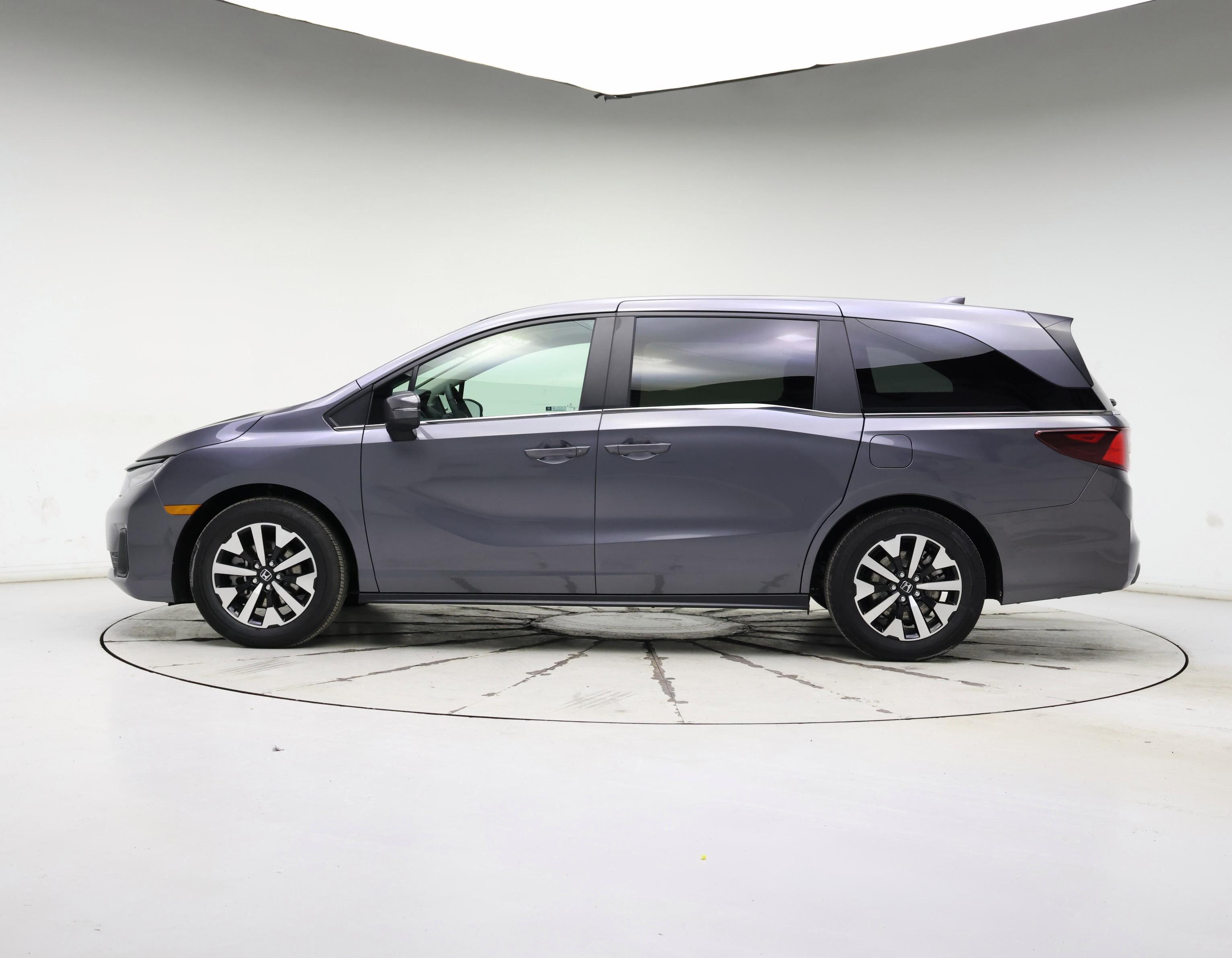 Thumbnail: 2025 Honda Odyssey - 3