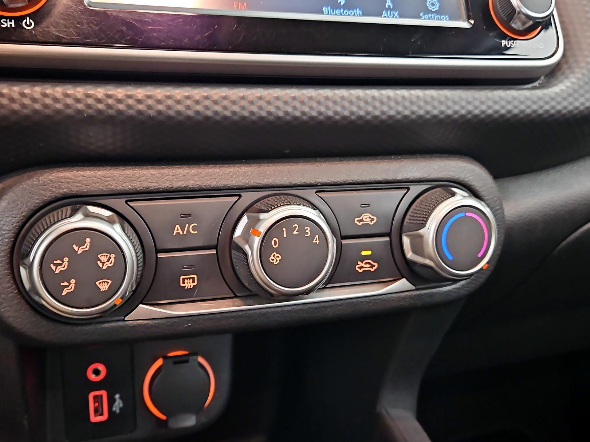 Thumbnail: 2023 Nissan Kicks - 16