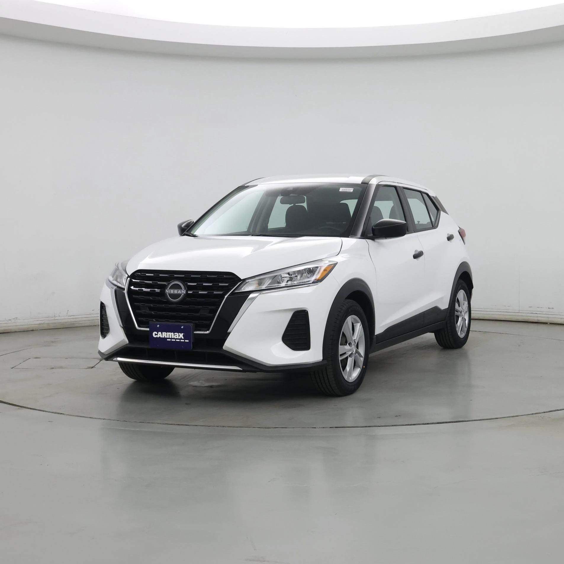 Thumbnail: 2023 Nissan Kicks - 4