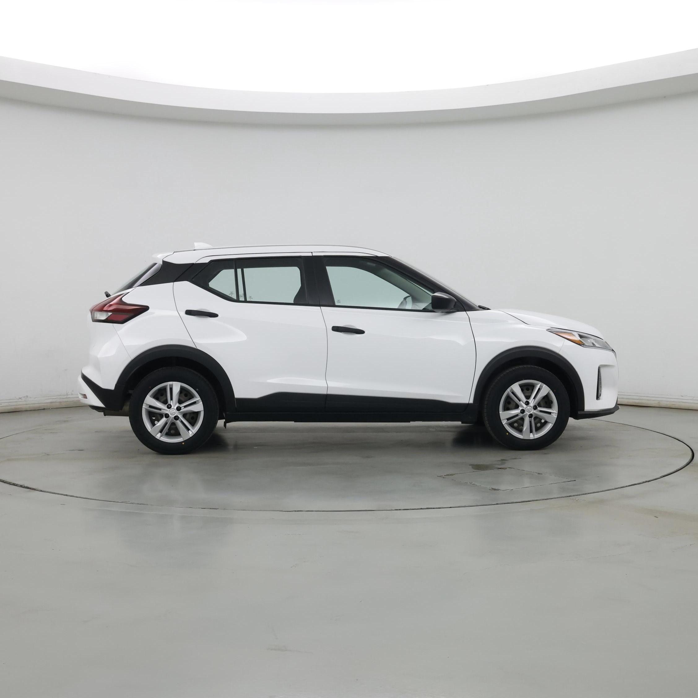 Thumbnail: 2023 Nissan Kicks - 7