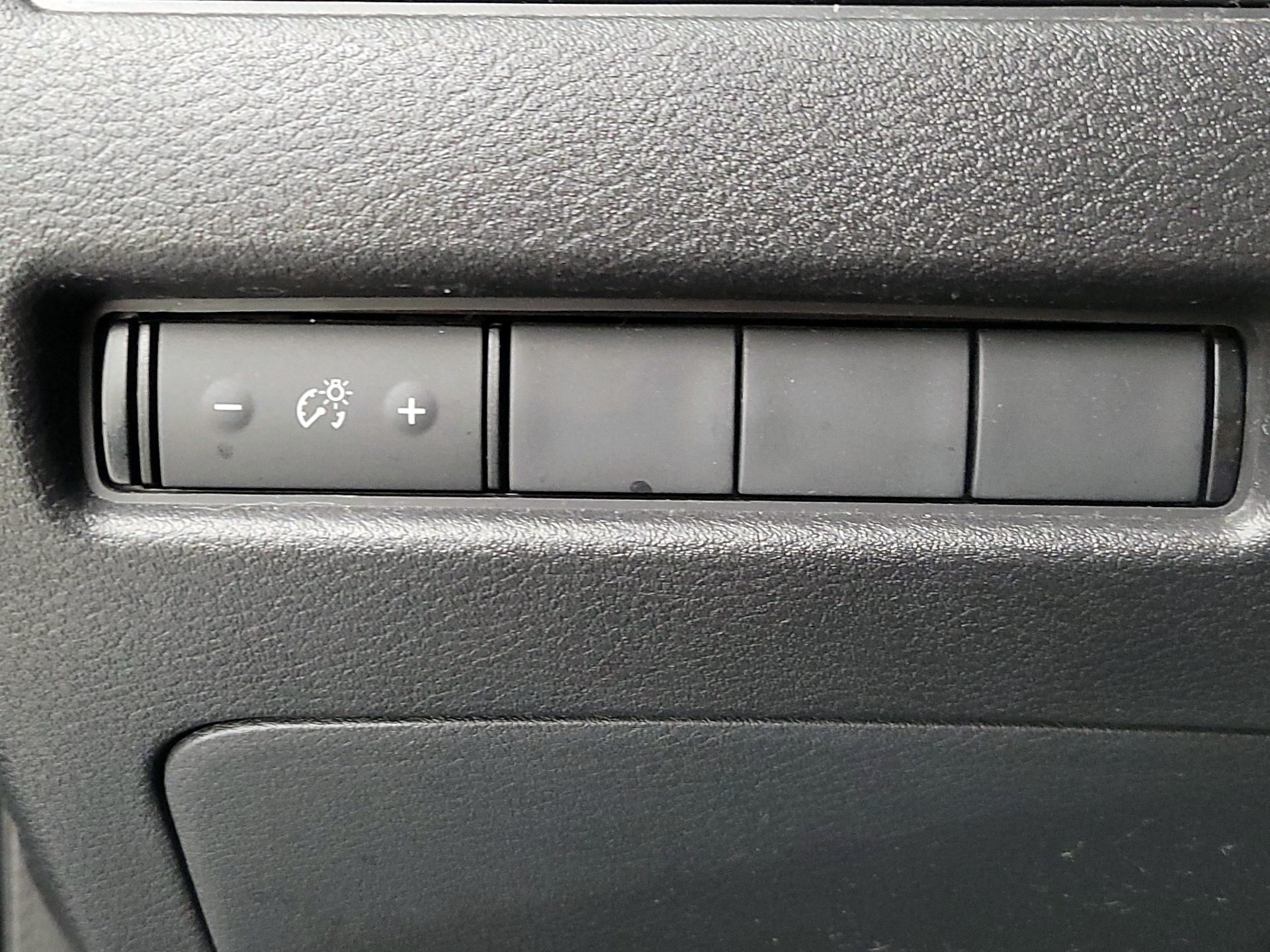 Thumbnail: 2023 Nissan Rogue - 13