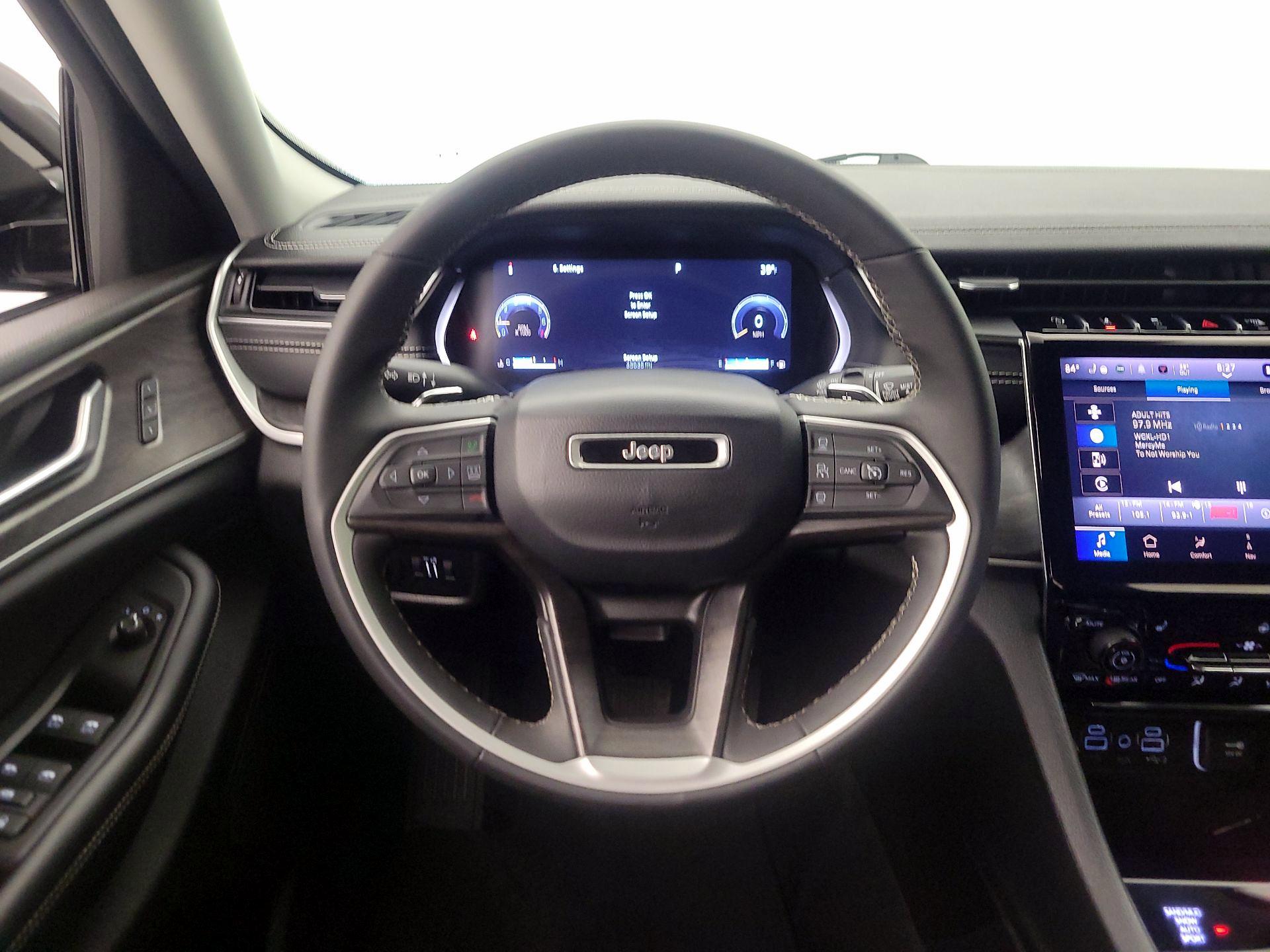 Thumbnail: 2023 Jeep Grand Cherokee - 10