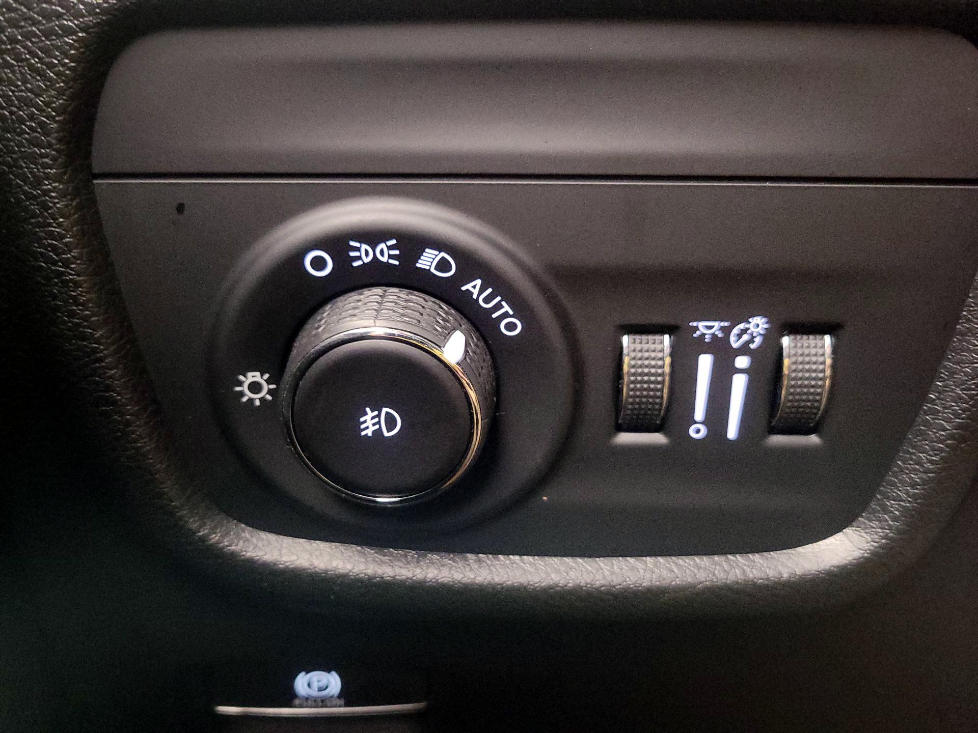 Thumbnail: 2023 Jeep Grand Cherokee - 13