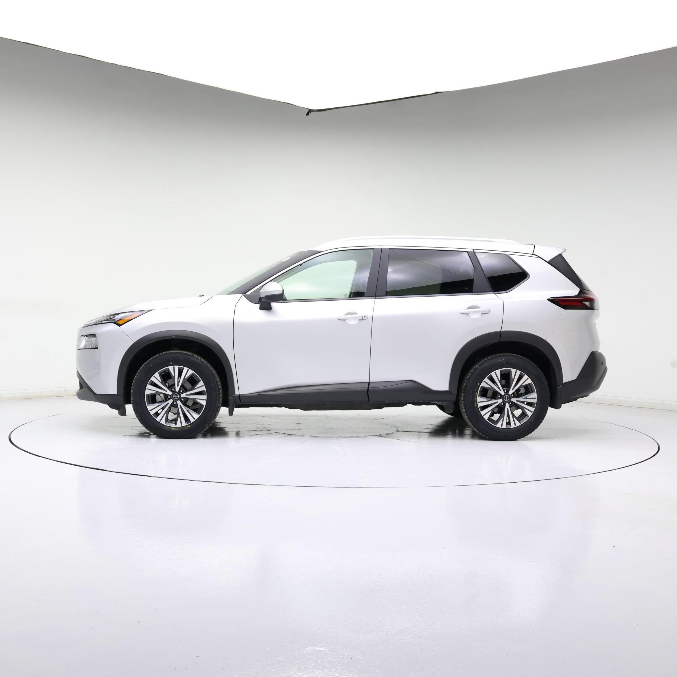 Thumbnail: 2023 Nissan Rogue - 3