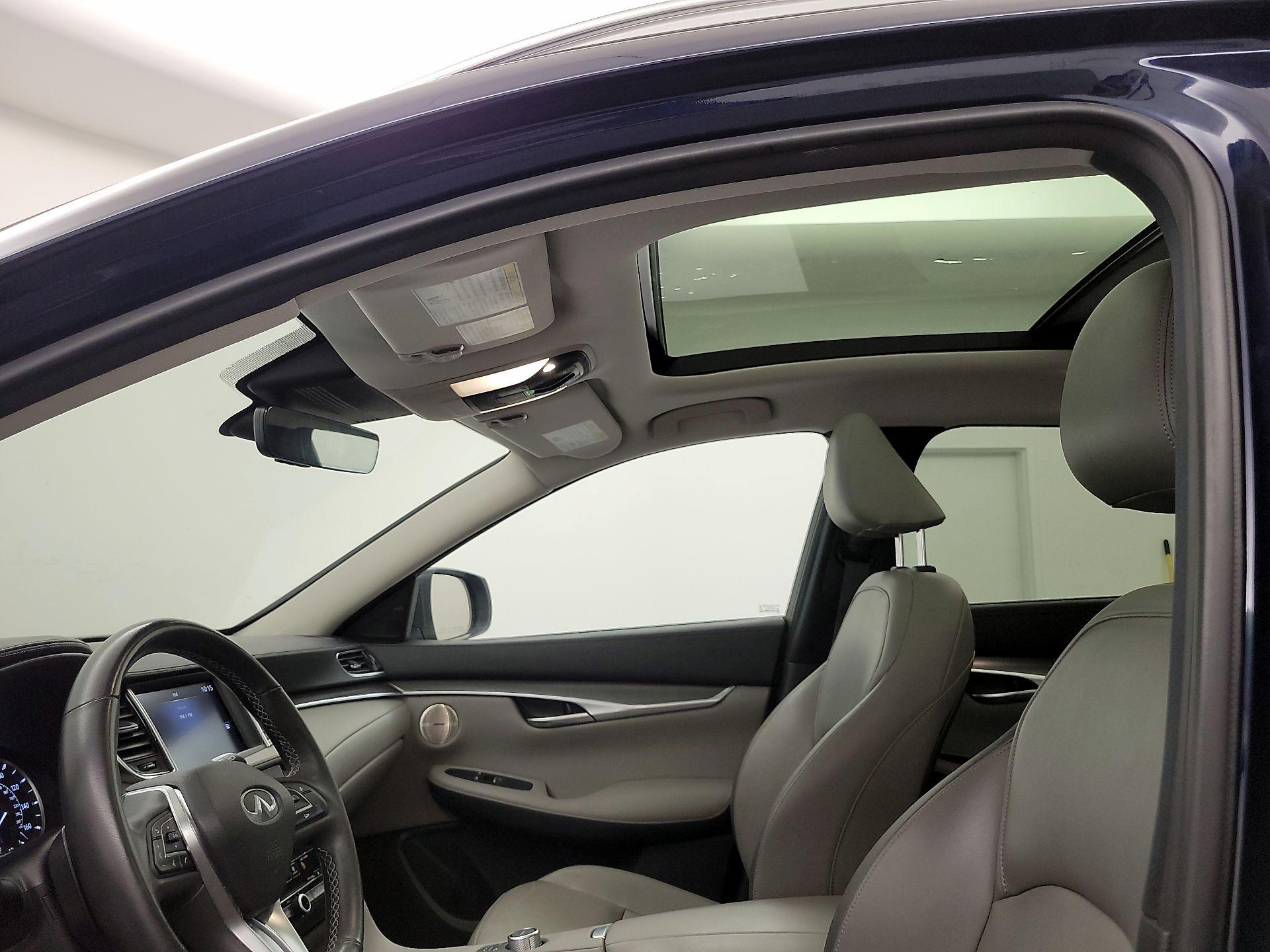 Thumbnail: 2023 INFINITI QX50 - 17