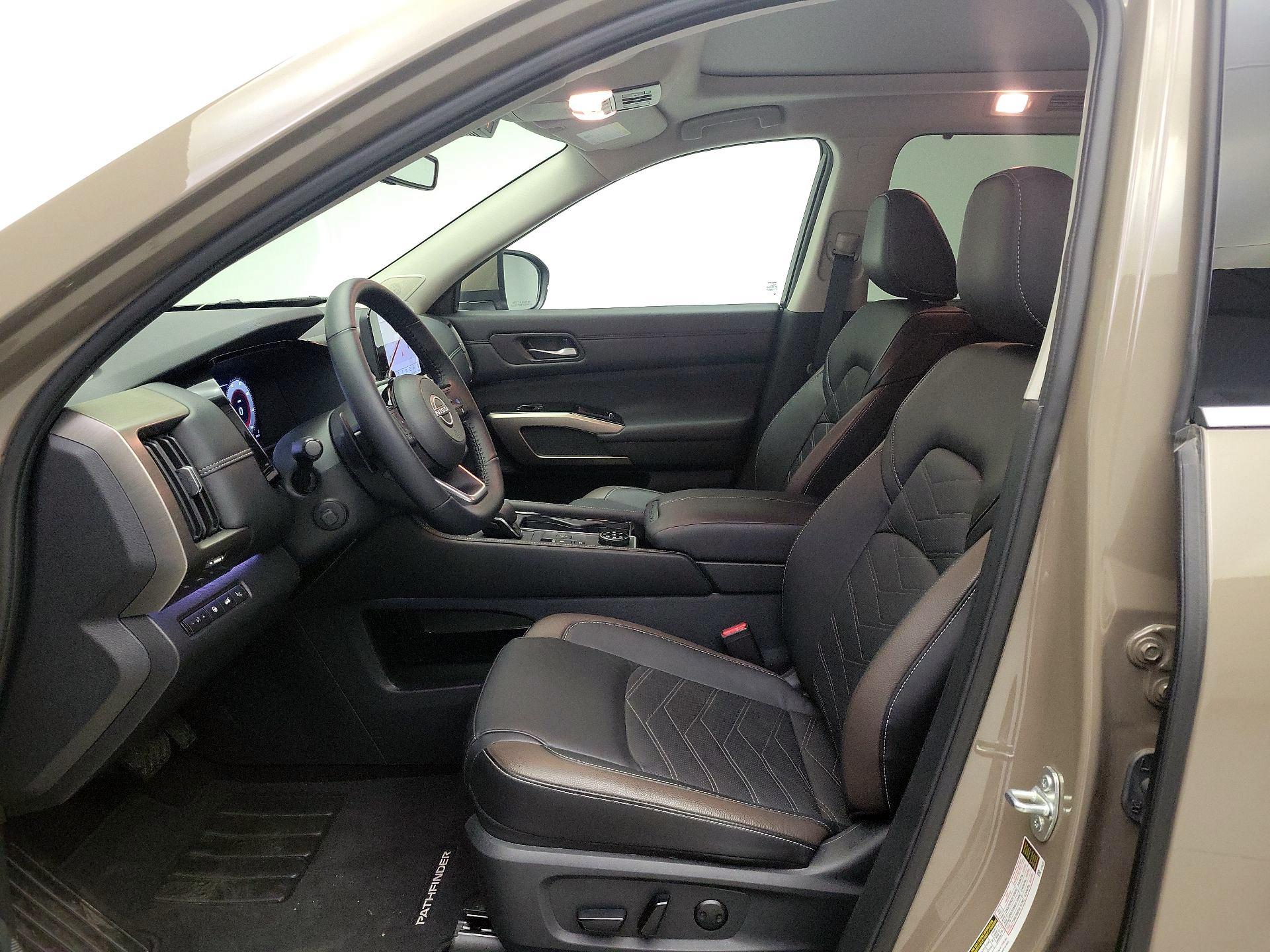 Thumbnail: 2024 Nissan Pathfinder - 11