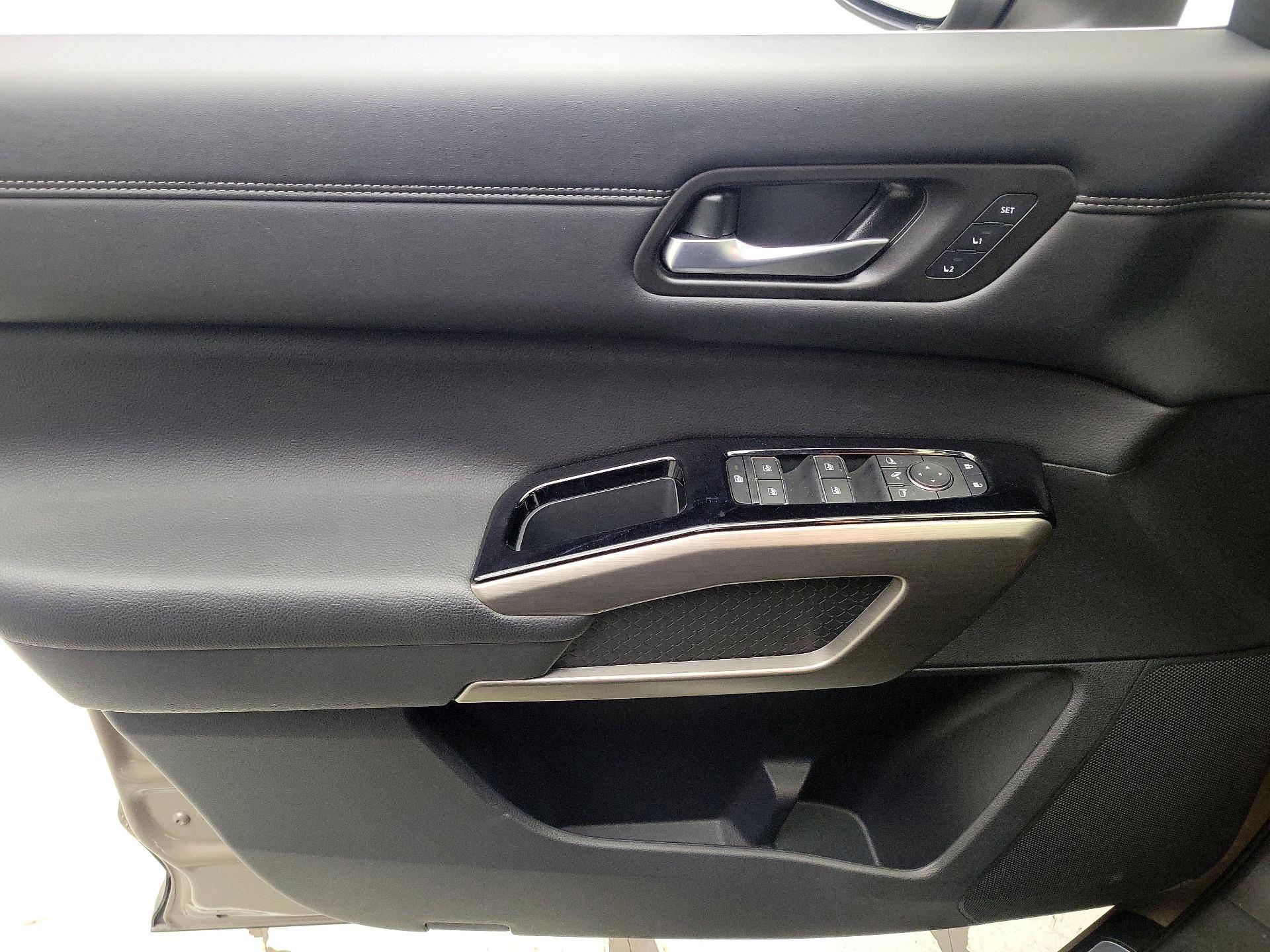 Thumbnail: 2024 Nissan Pathfinder - 12