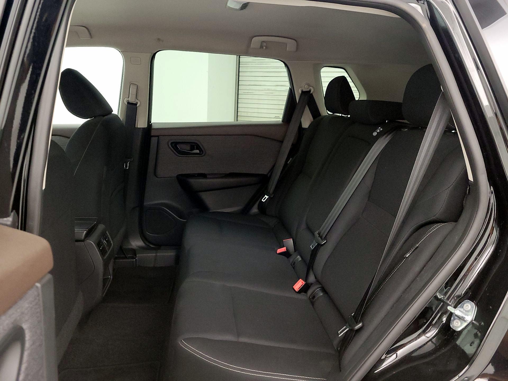 Thumbnail: 2023 Nissan Rogue - 19