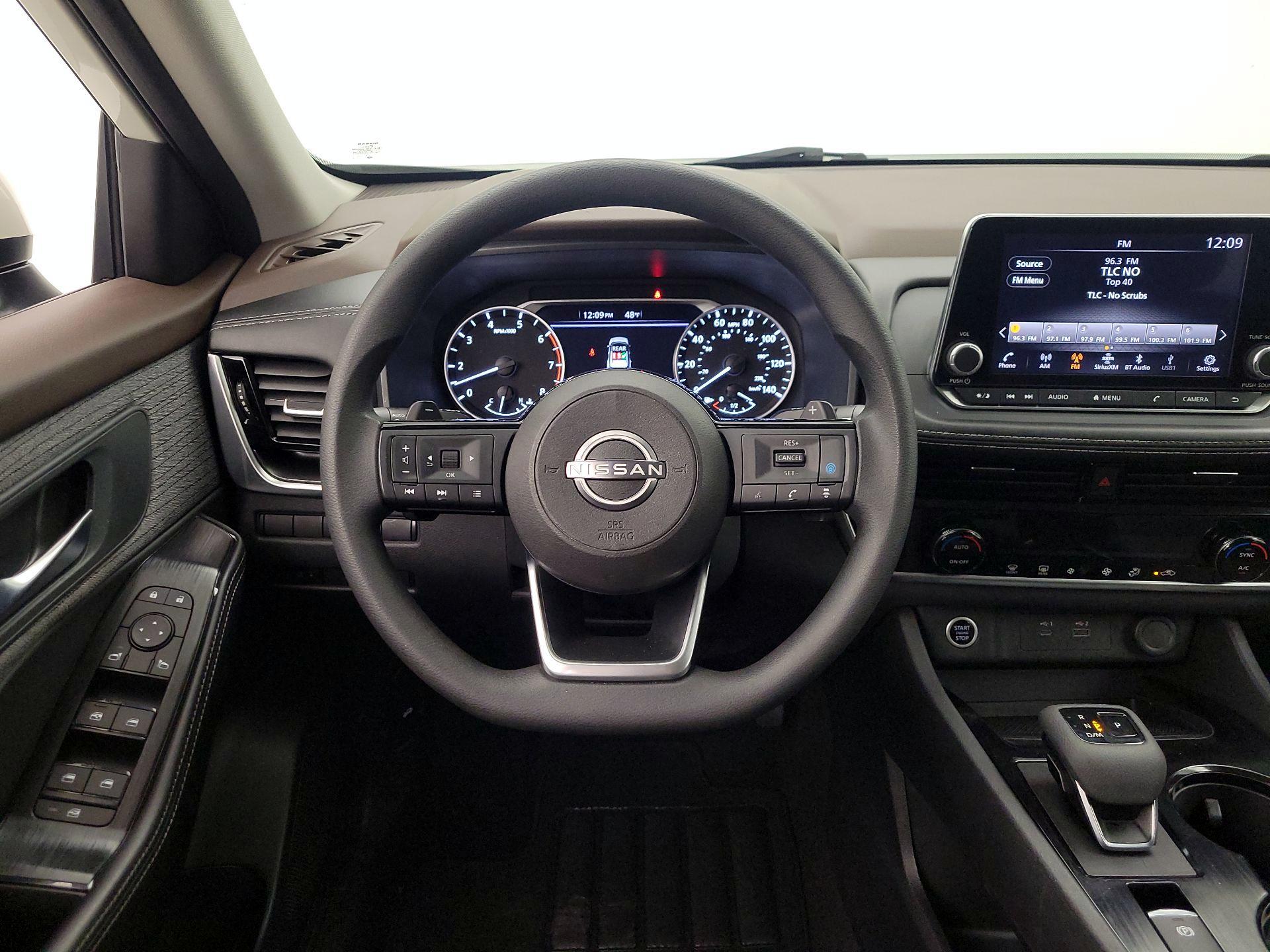 Thumbnail: 2023 Nissan Rogue - 10