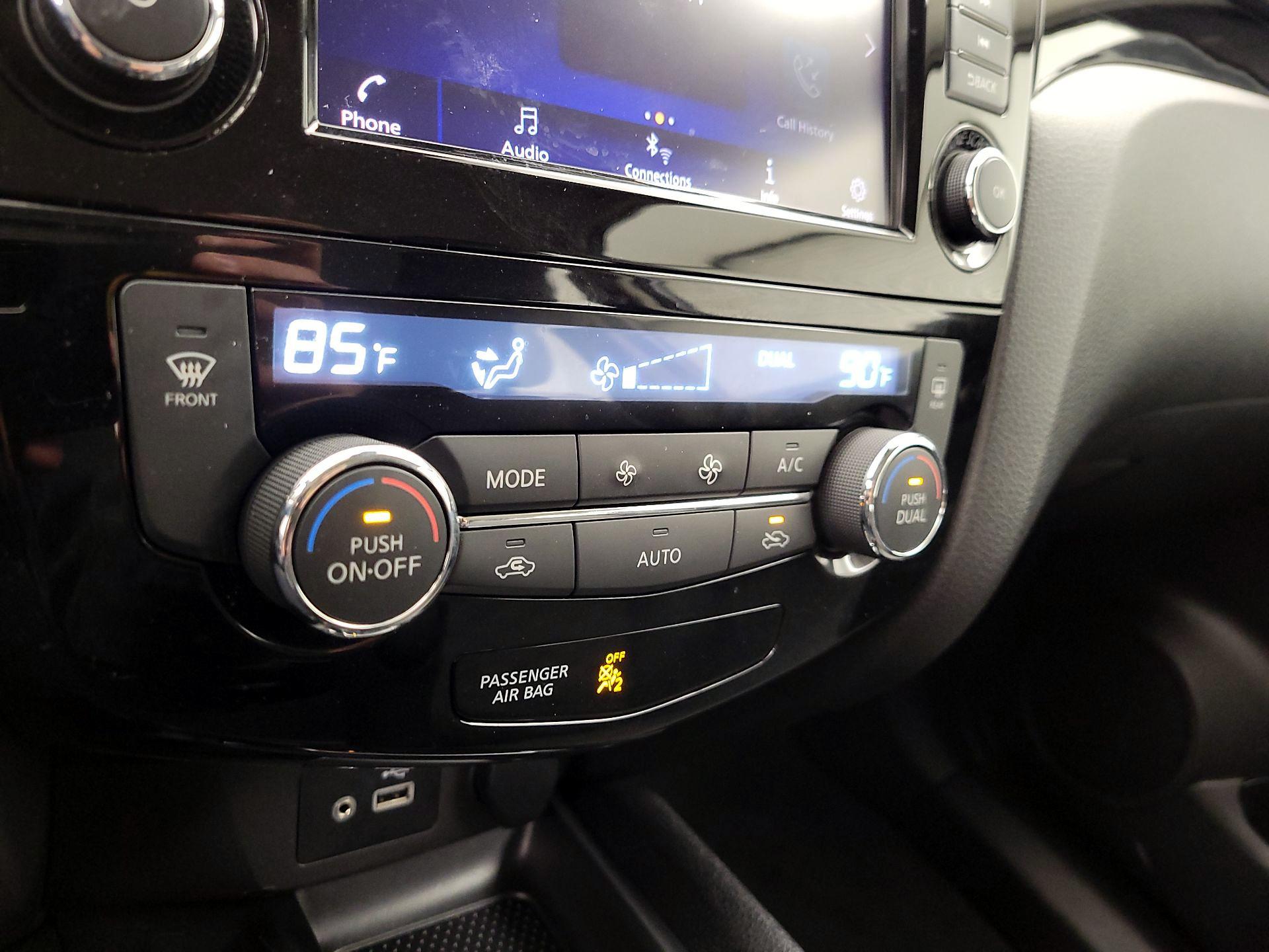 Thumbnail: 2022 Nissan Rogue Sport - 16