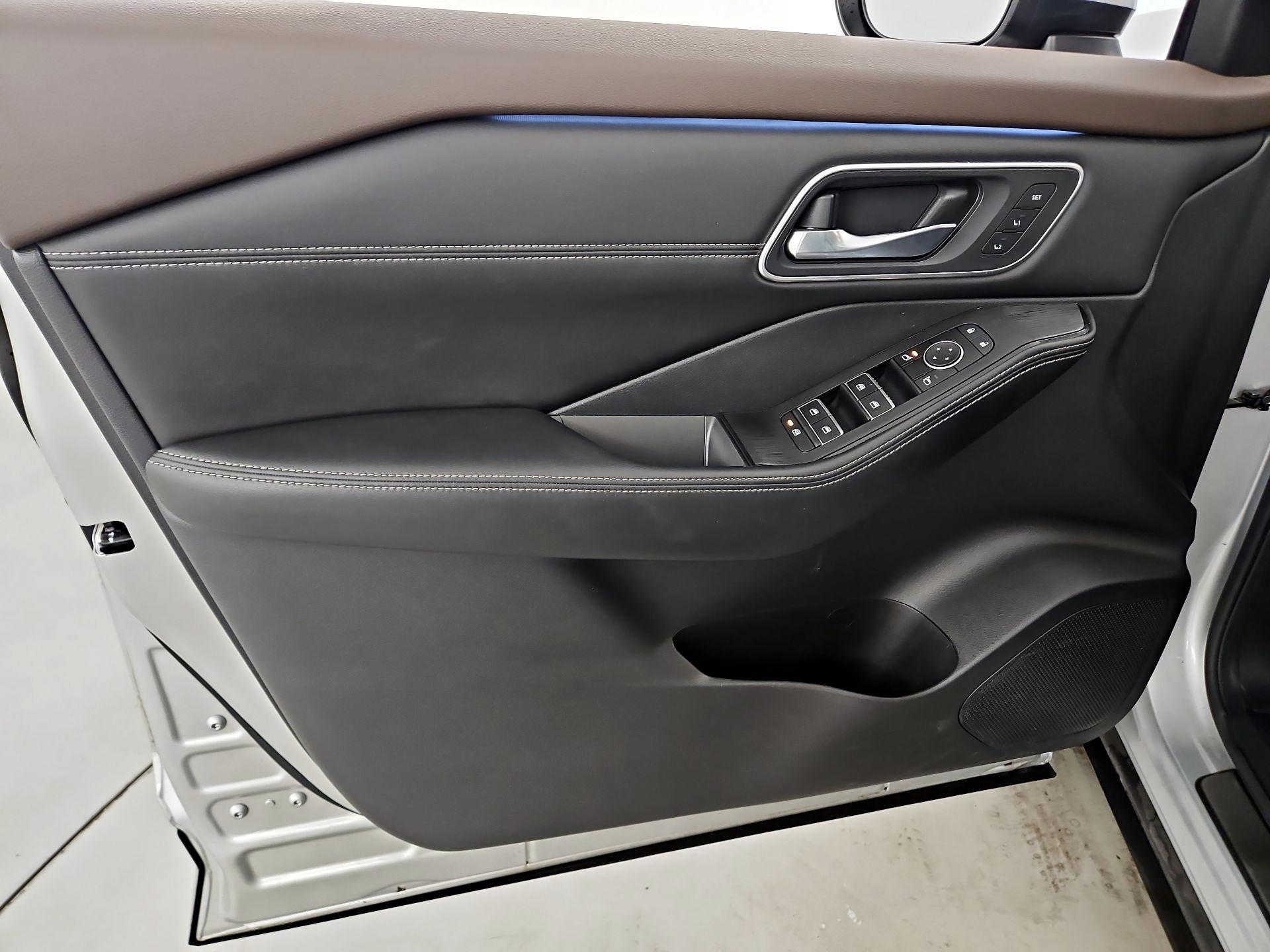 Thumbnail: 2023 Nissan Rogue - 12