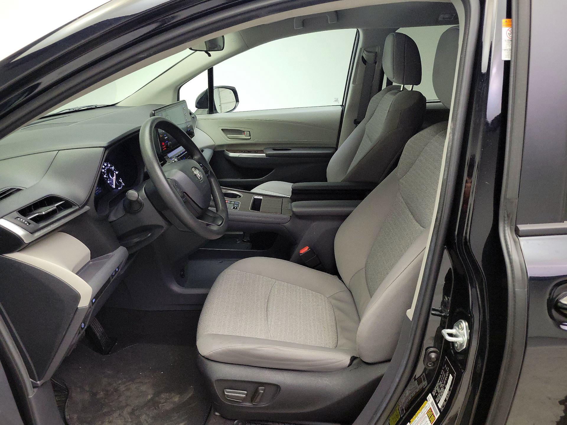 Thumbnail: 2024 Toyota Sienna - 11