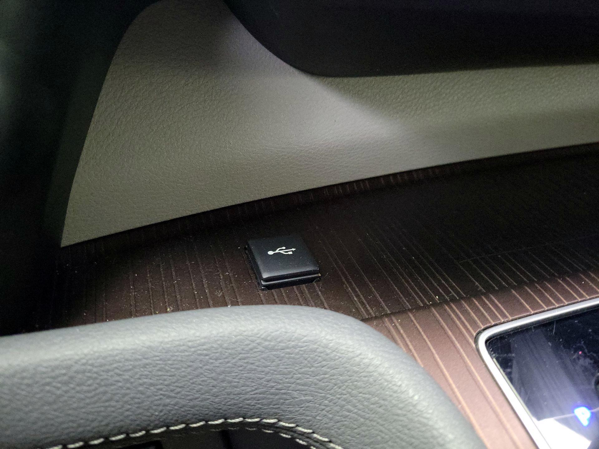 Thumbnail: 2024 Toyota Sienna - 18