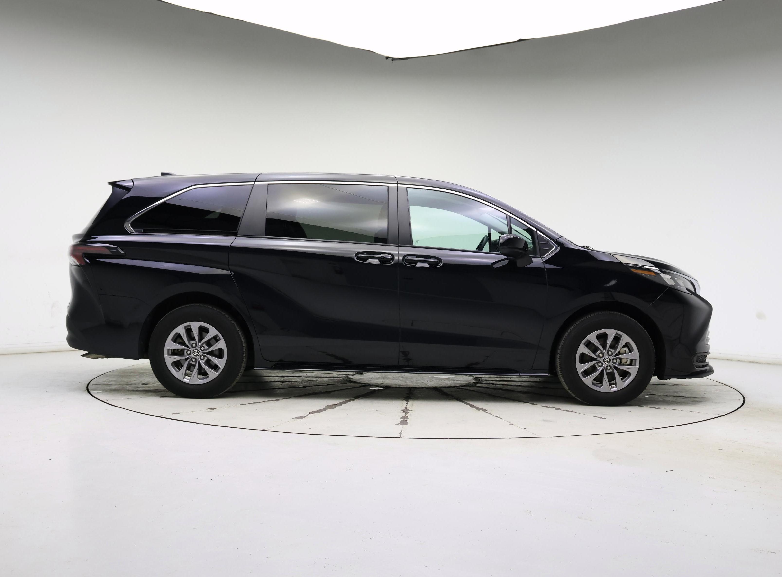 Thumbnail: 2024 Toyota Sienna - 7
