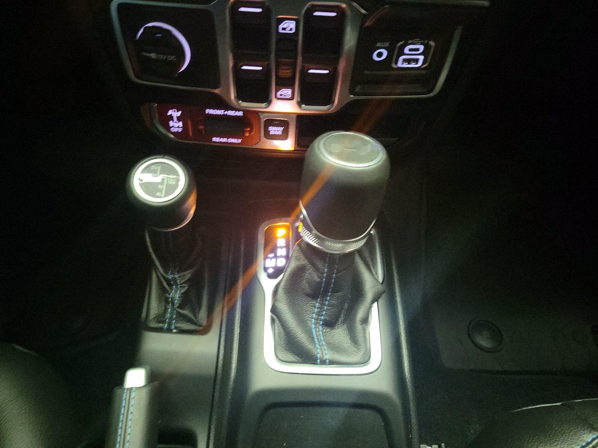 Thumbnail: 2022 Jeep Wrangler - 18