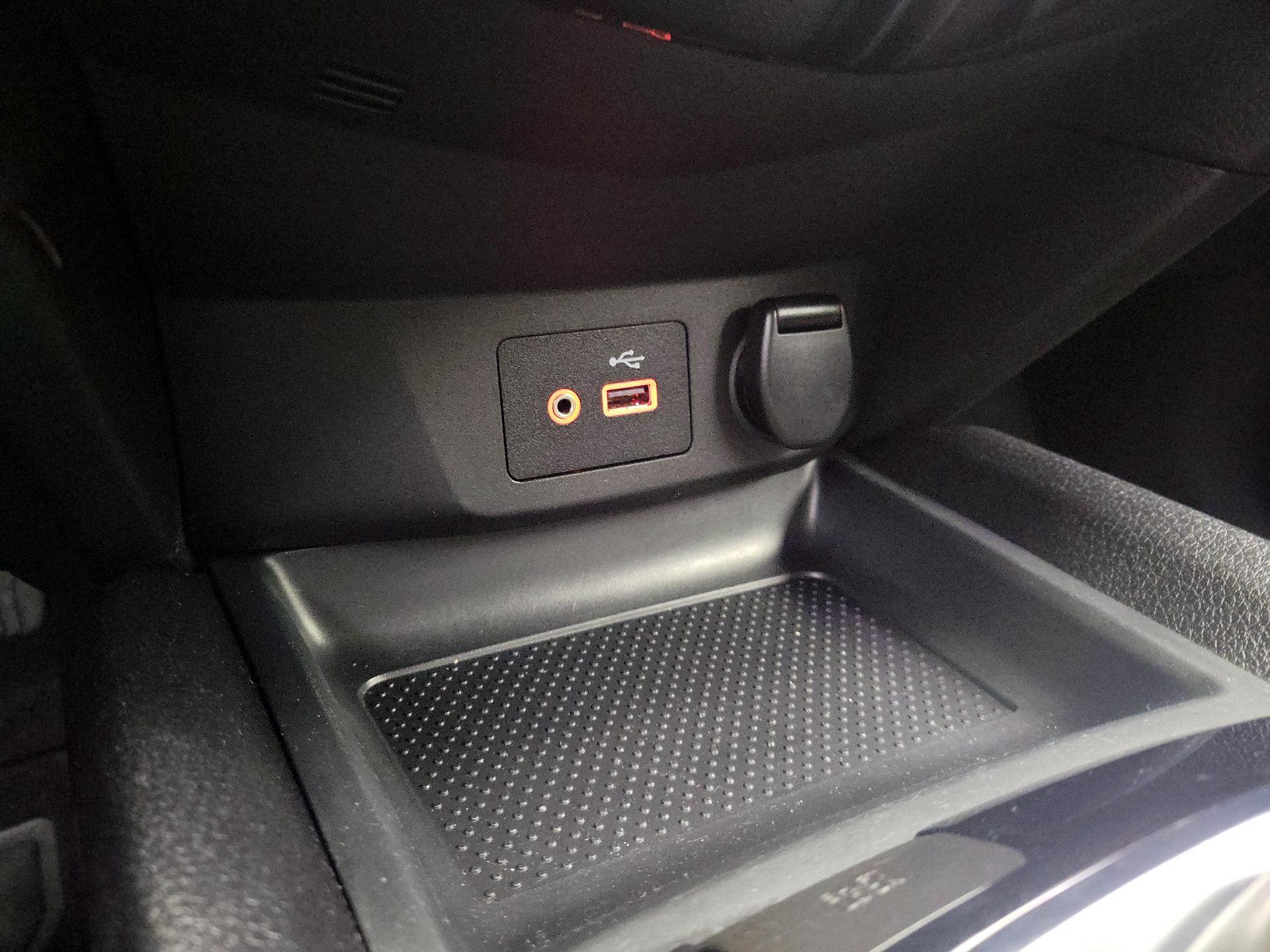 Thumbnail: 2021 Nissan Rogue Sport - 18