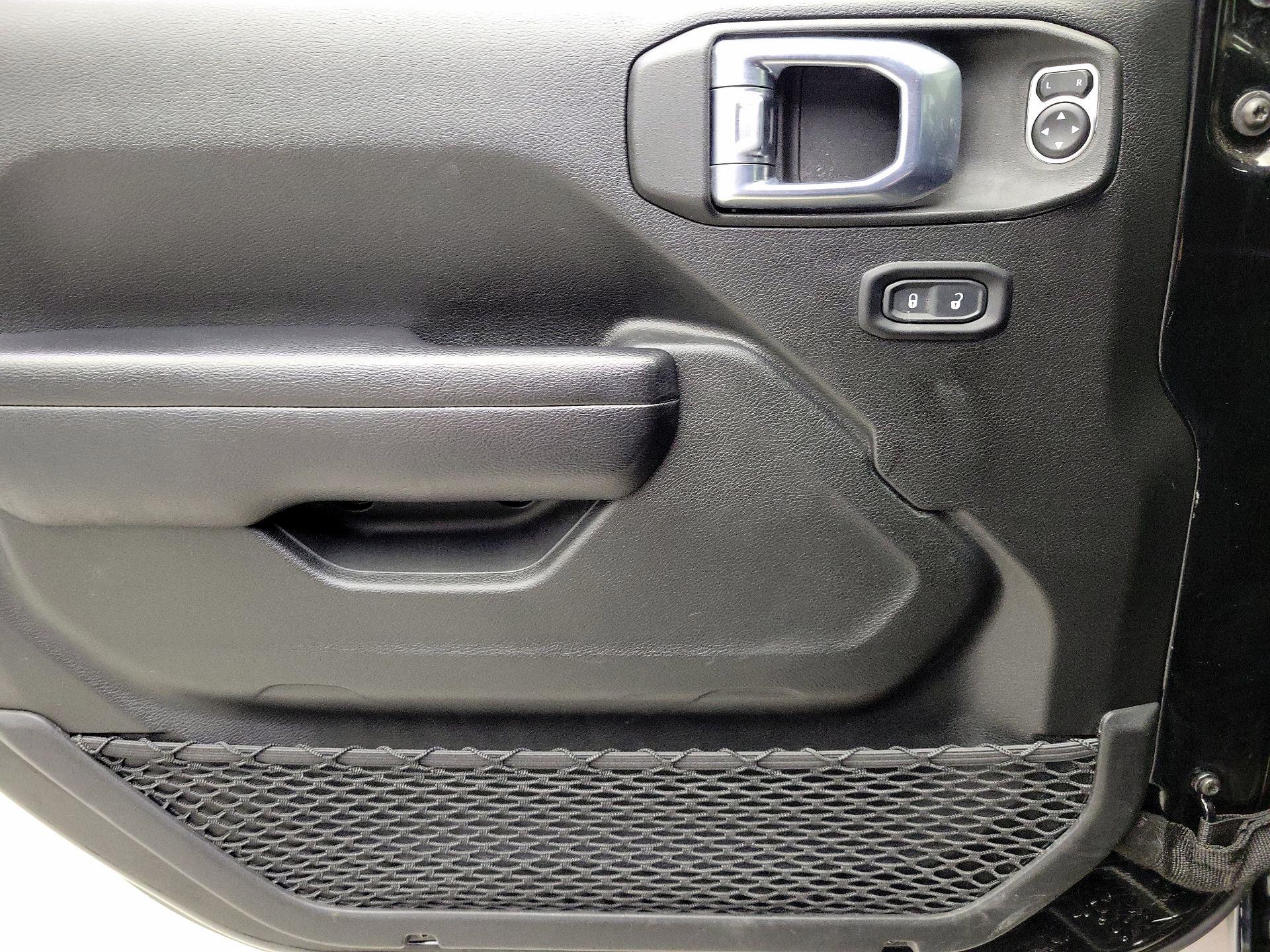 Thumbnail: 2021 Jeep Wrangler - 12