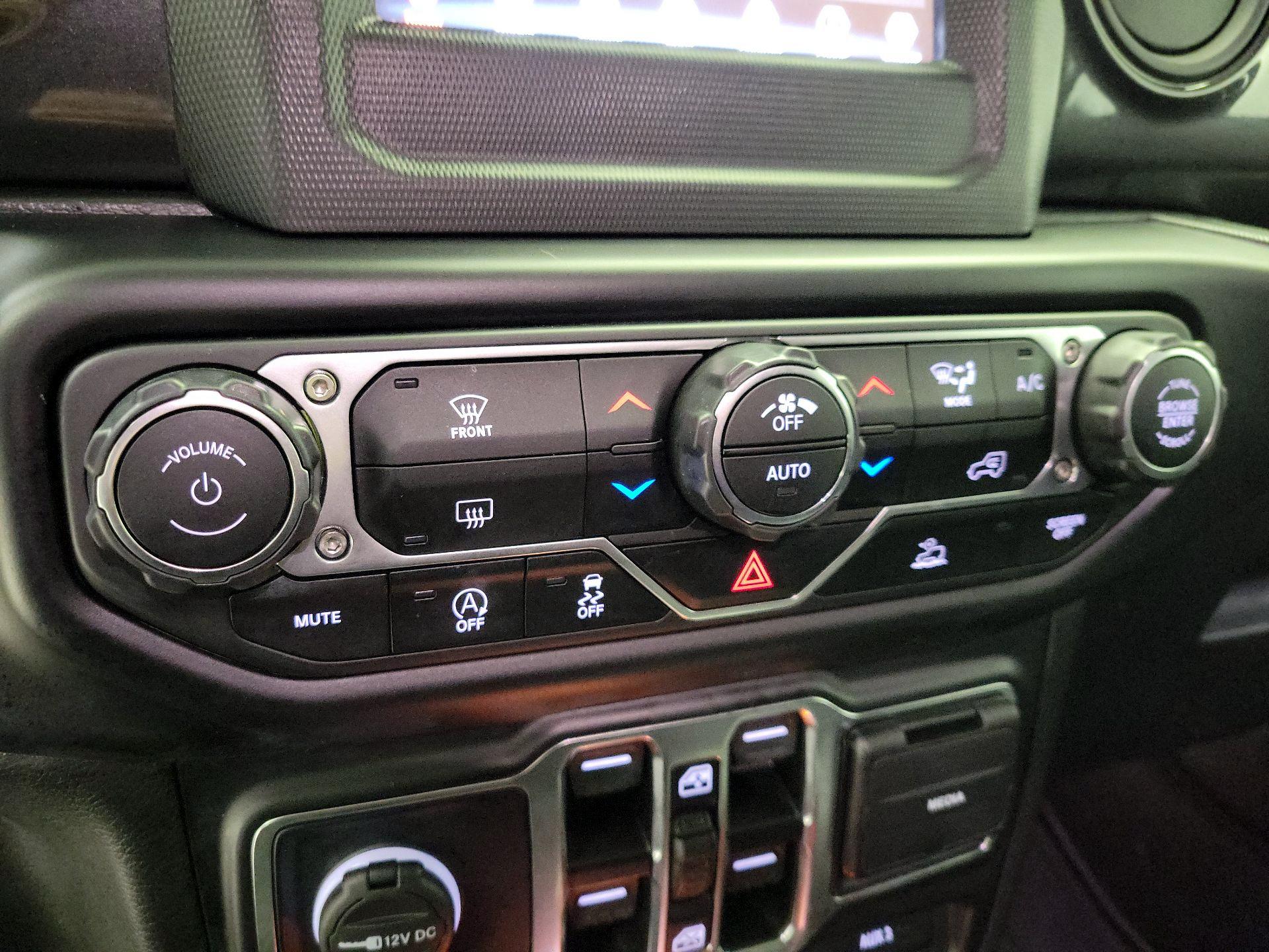 Thumbnail: 2021 Jeep Wrangler - 15