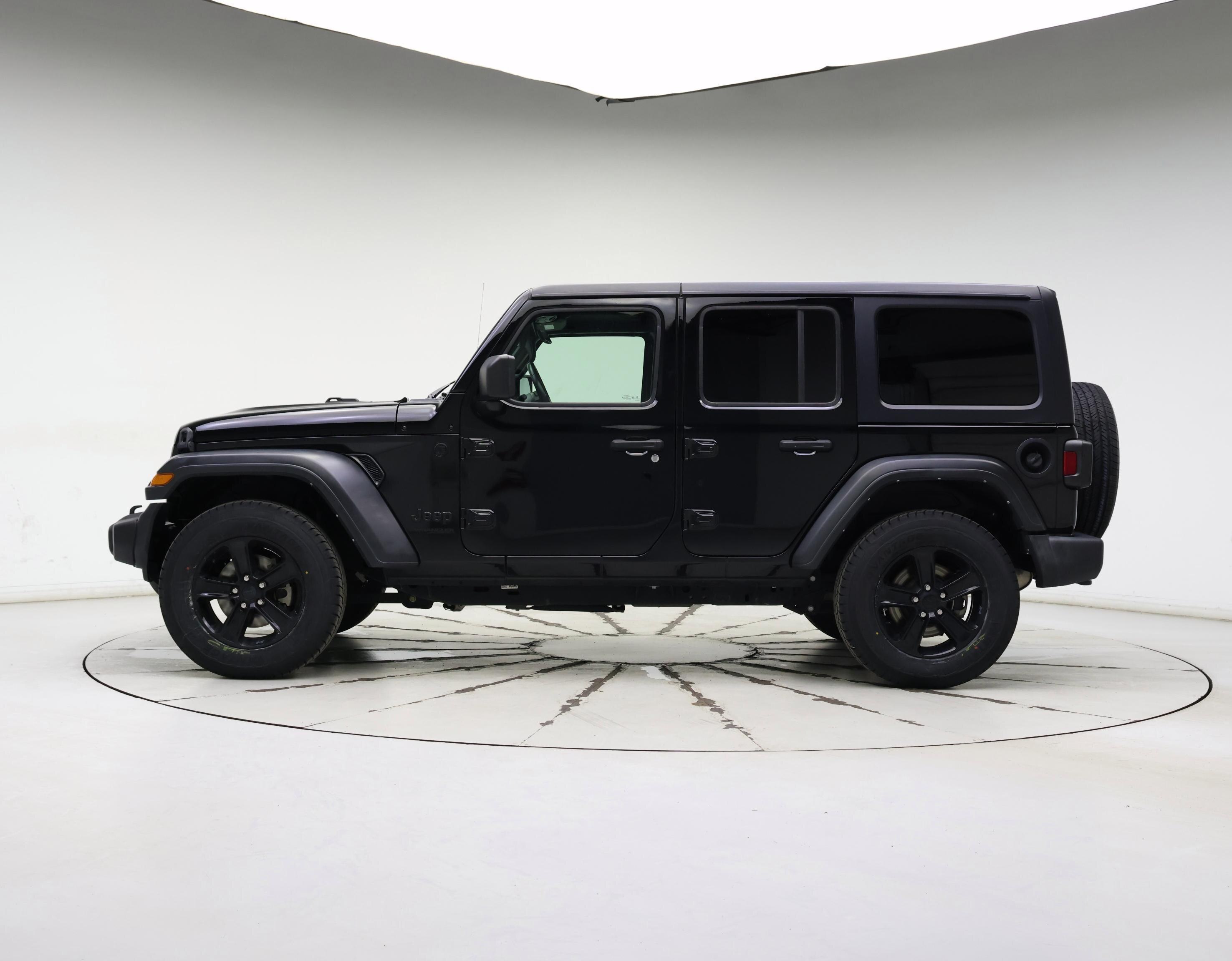 Thumbnail: 2021 Jeep Wrangler - 3
