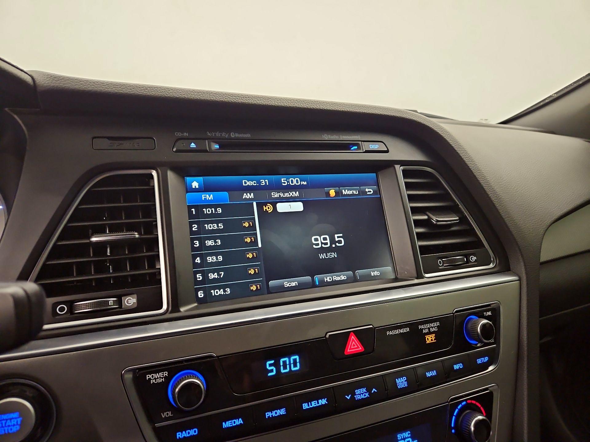 Thumbnail: 2015 Hyundai Sonata - 16