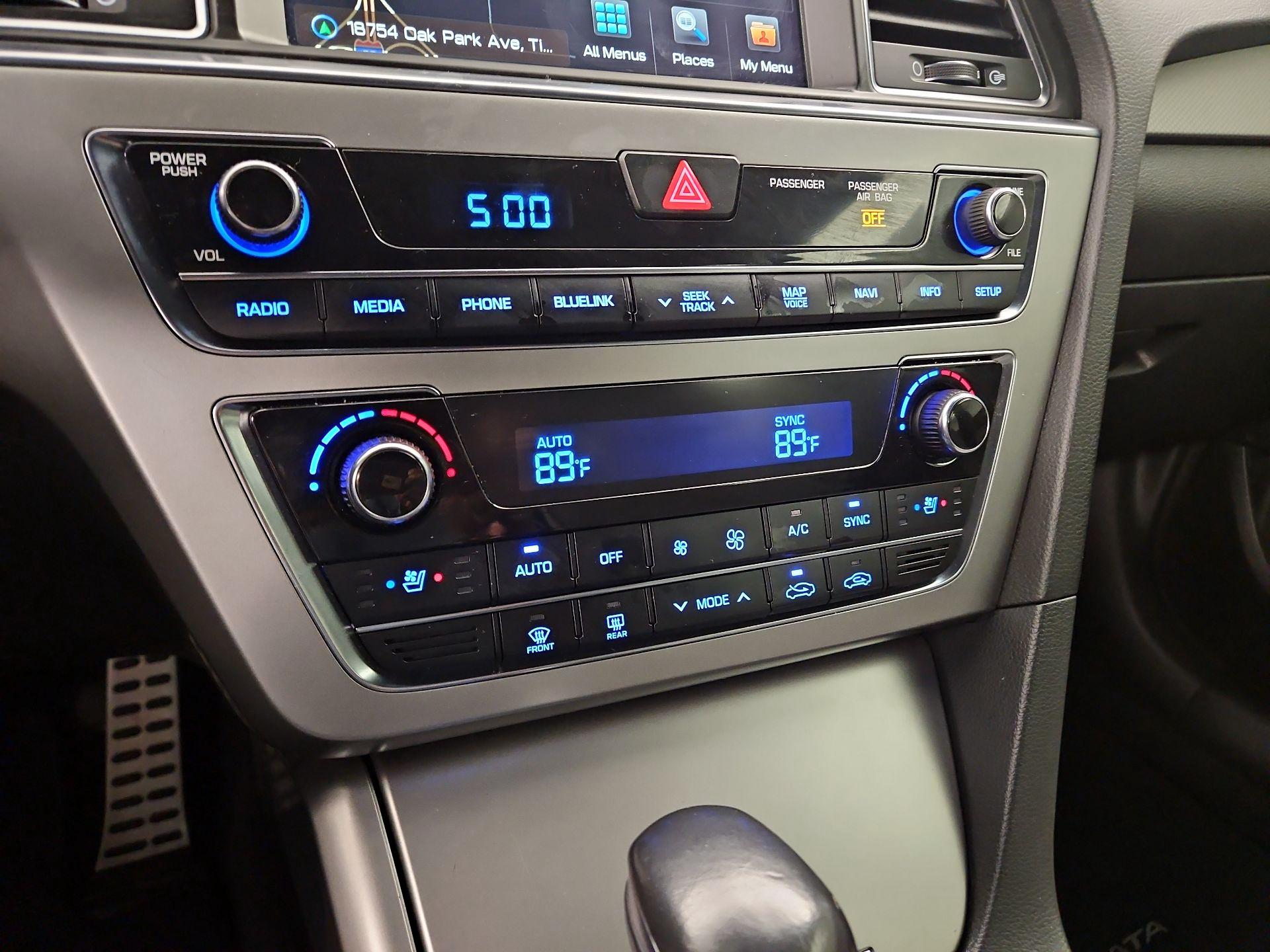 Thumbnail: 2015 Hyundai Sonata - 17