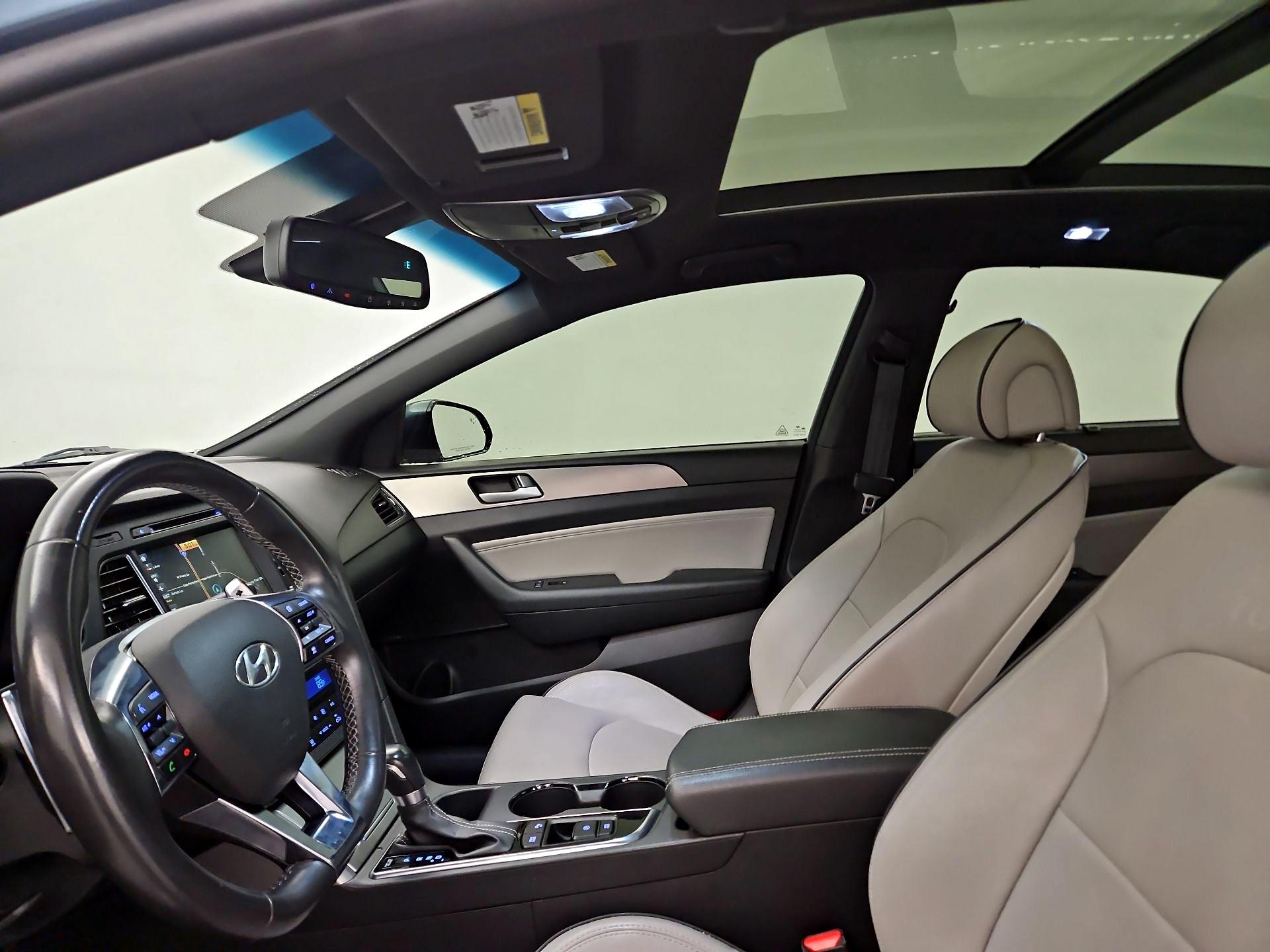 Thumbnail: 2015 Hyundai Sonata - 20