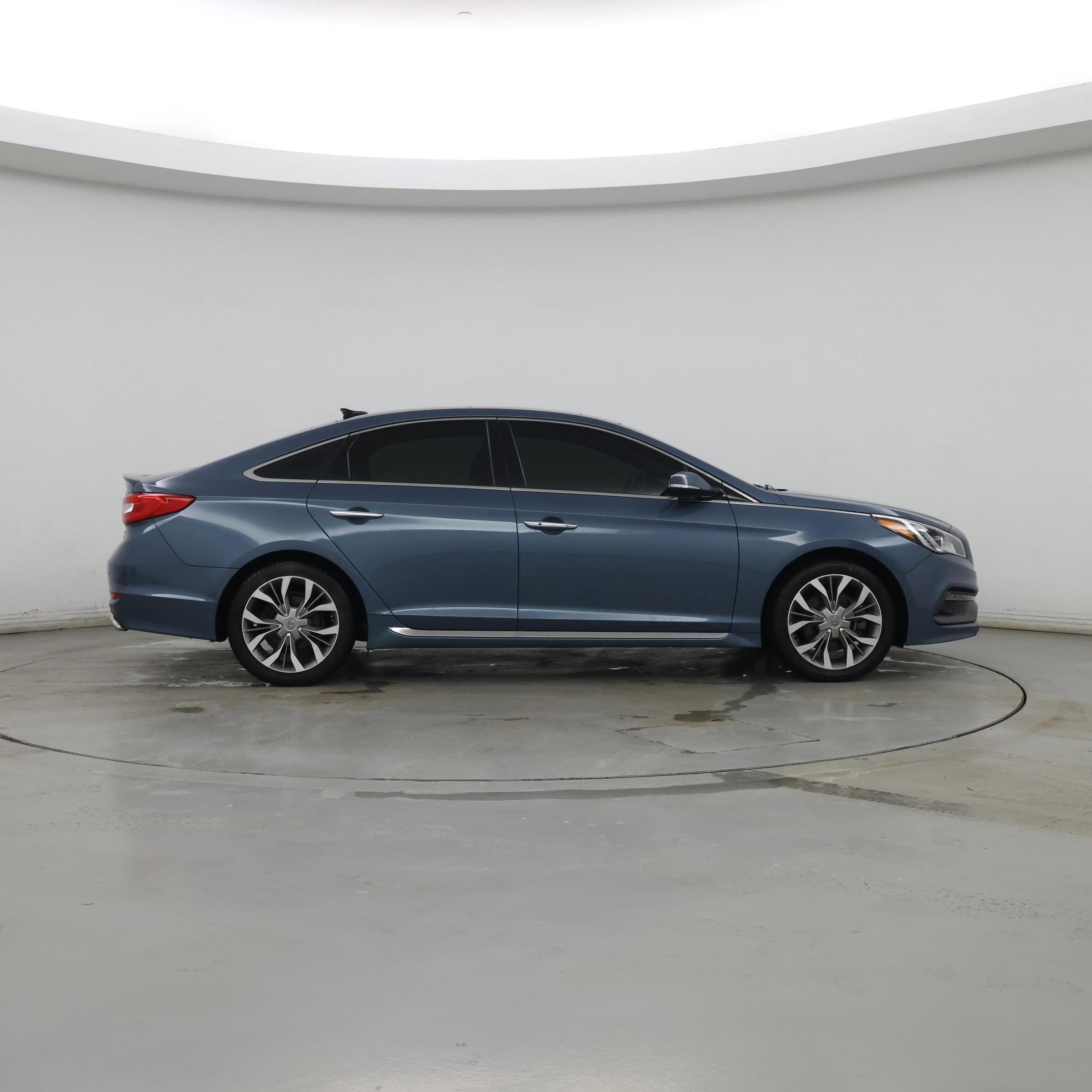 Thumbnail: 2015 Hyundai Sonata - 7