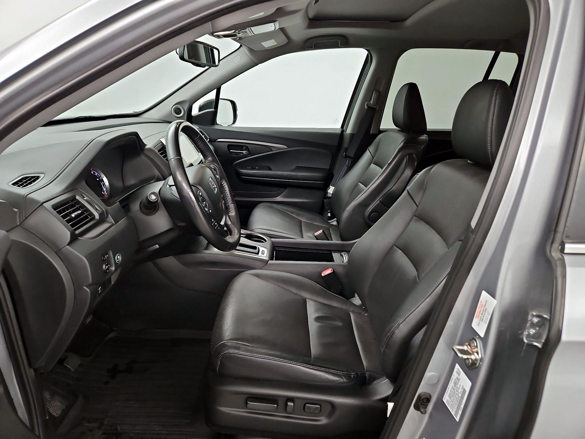 Thumbnail: 2019 Honda Ridgeline - 11