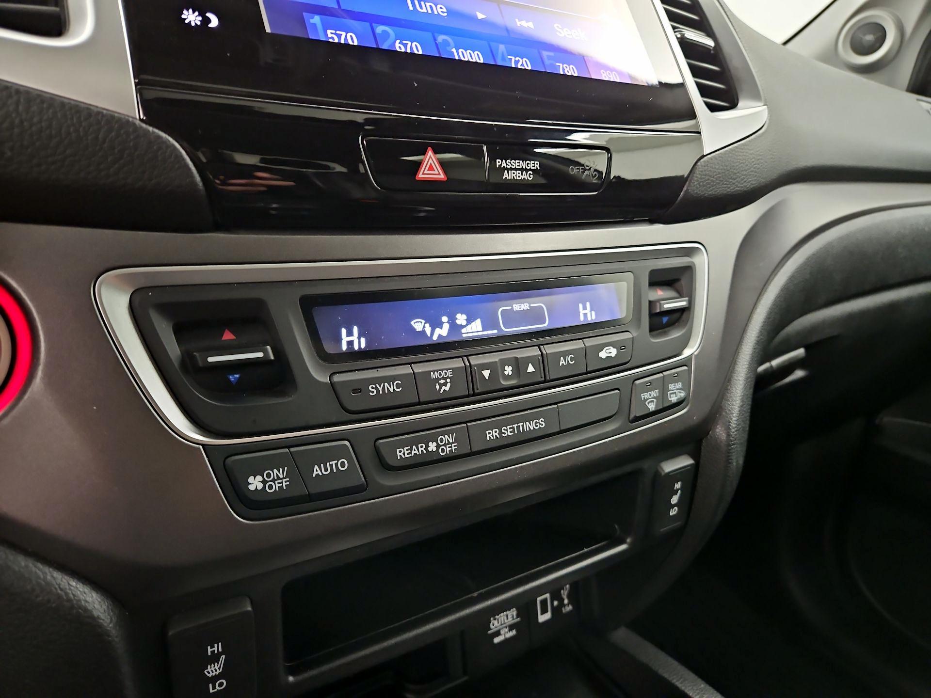 Thumbnail: 2019 Honda Ridgeline - 16