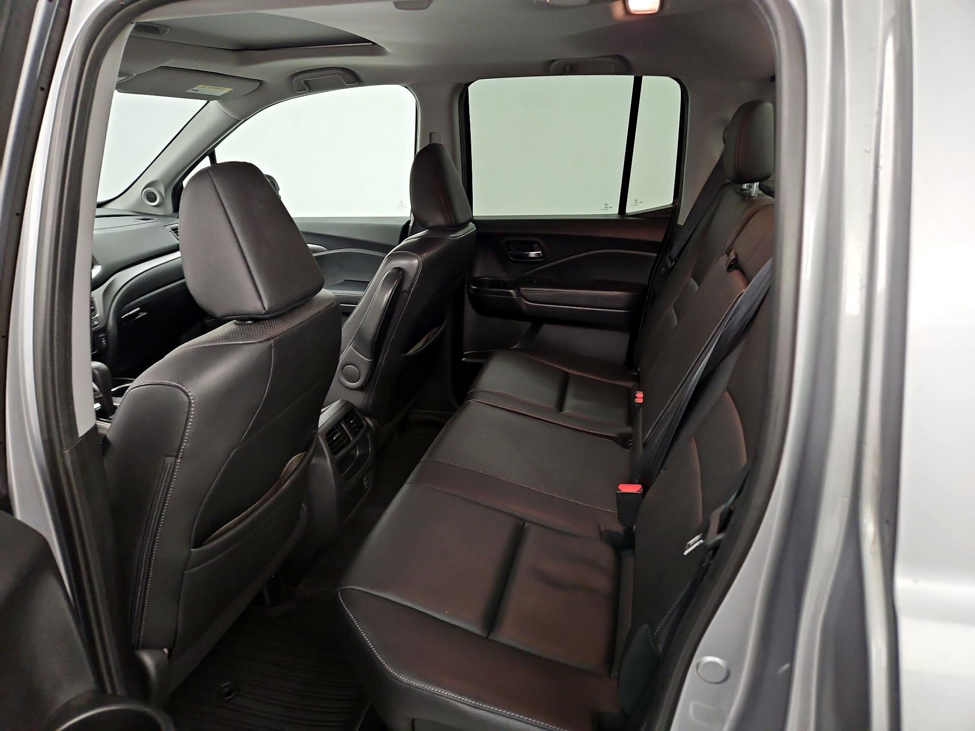 Thumbnail: 2019 Honda Ridgeline - 20