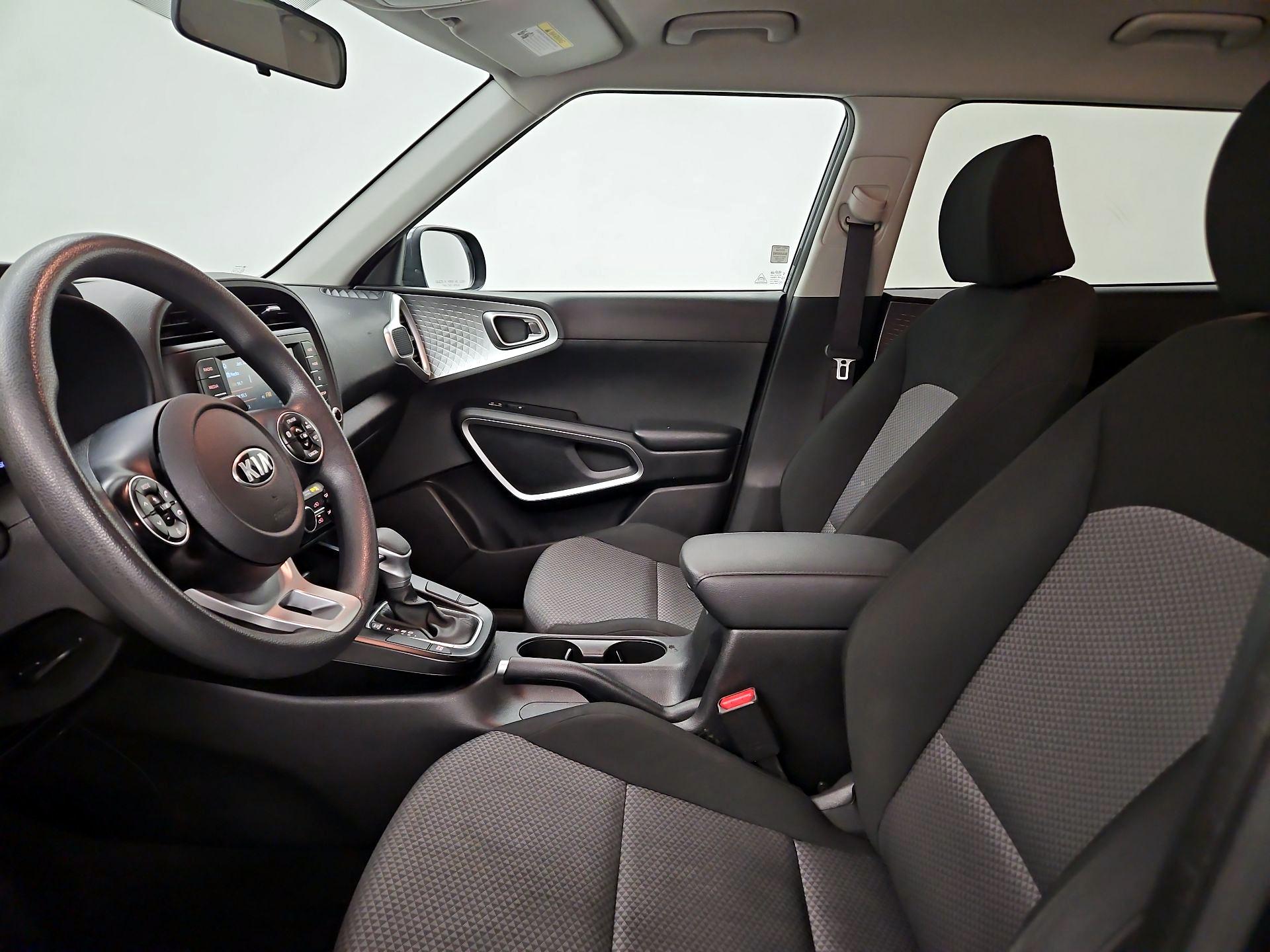 Thumbnail: 2020 Kia Soul - 11