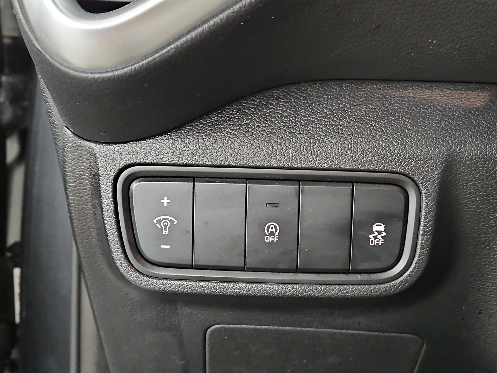 Thumbnail: 2020 Kia Soul - 13