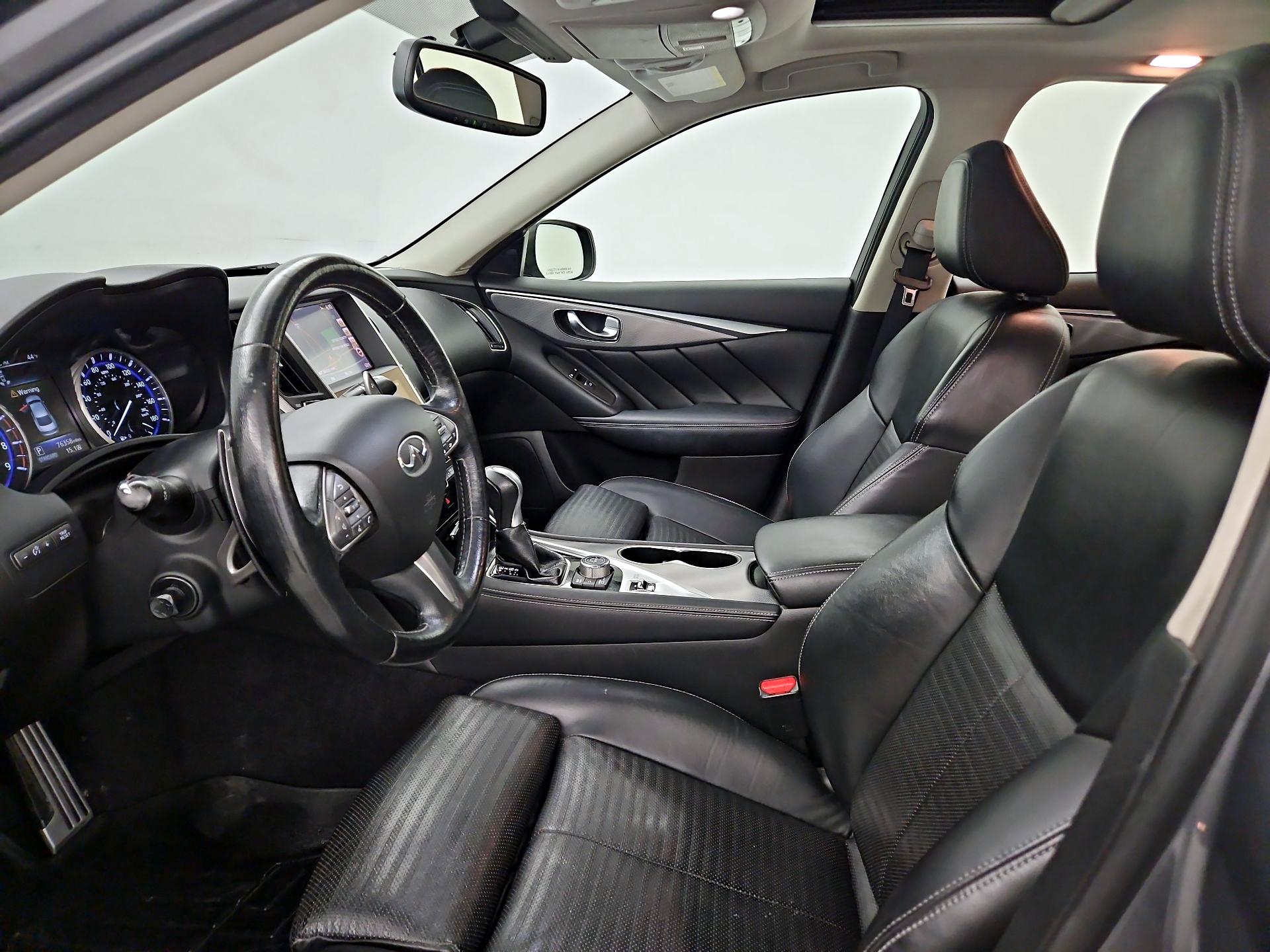 Thumbnail: 2016 INFINITI Q50 - 11