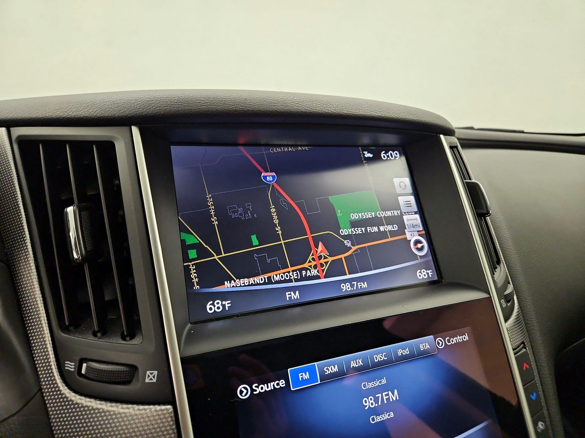 Thumbnail: 2016 INFINITI Q50 - 14