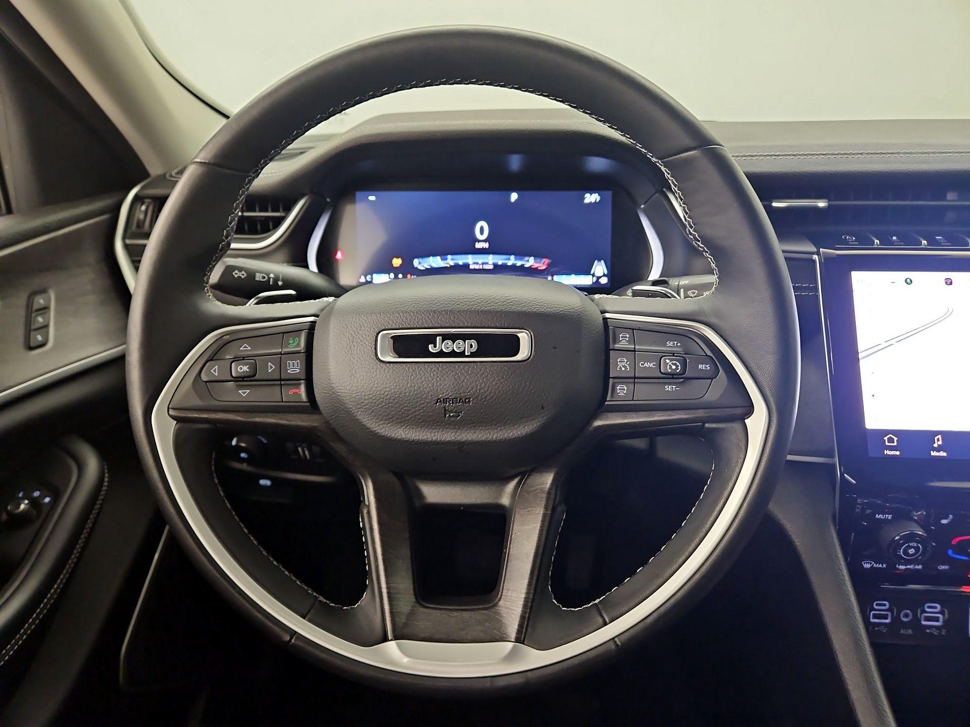 Thumbnail: 2022 Jeep Grand Cherokee - 10