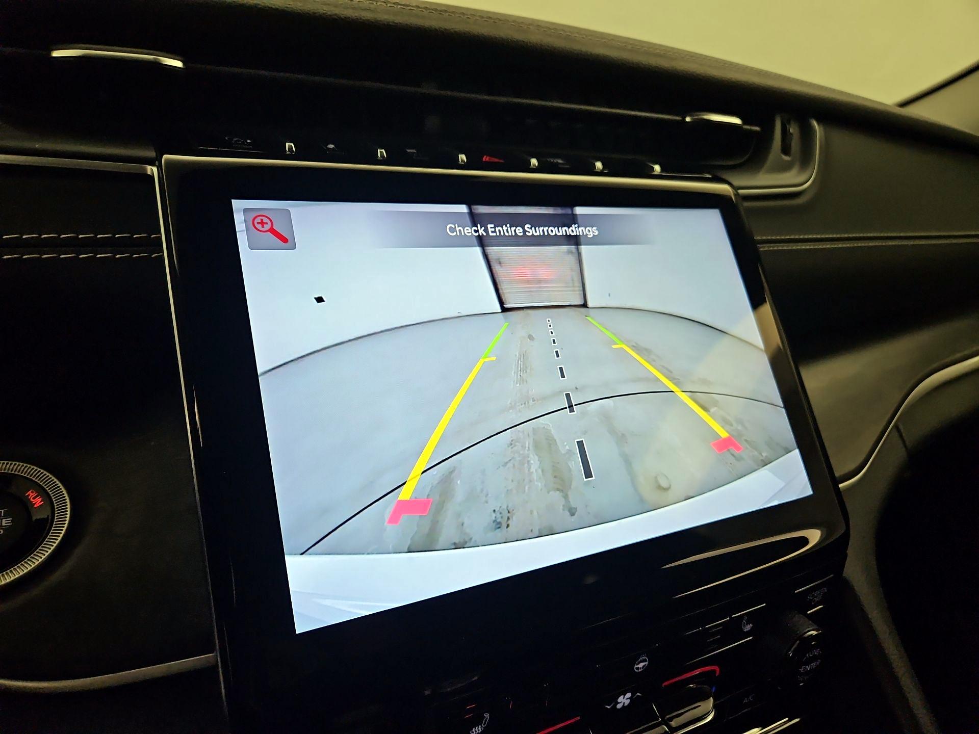 Thumbnail: 2022 Jeep Grand Cherokee - 15