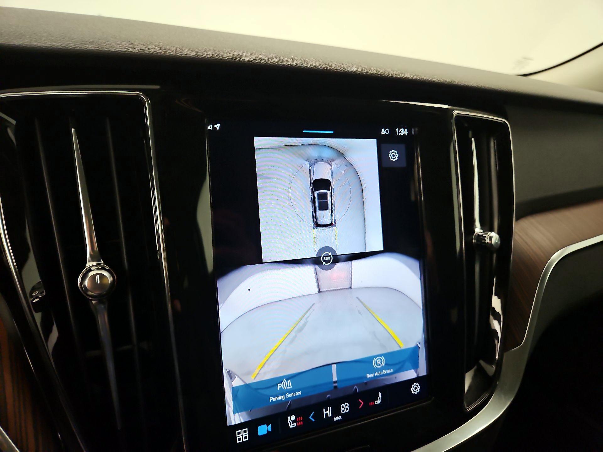 Thumbnail: 2025 Volvo S60 - 15