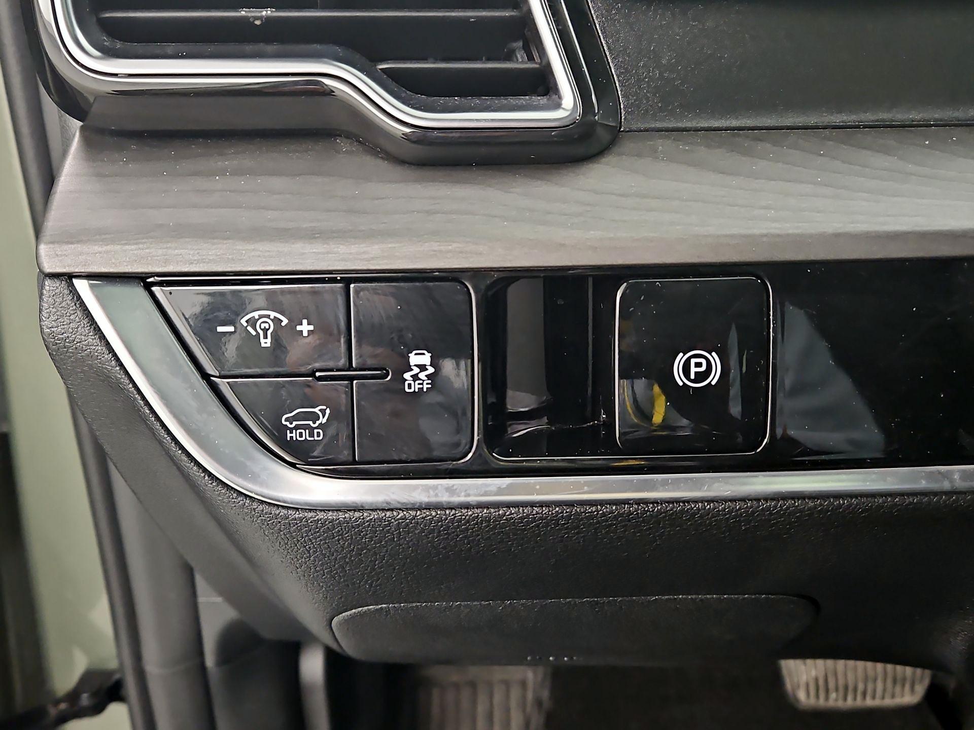 Thumbnail: 2024 Kia Sportage - 13