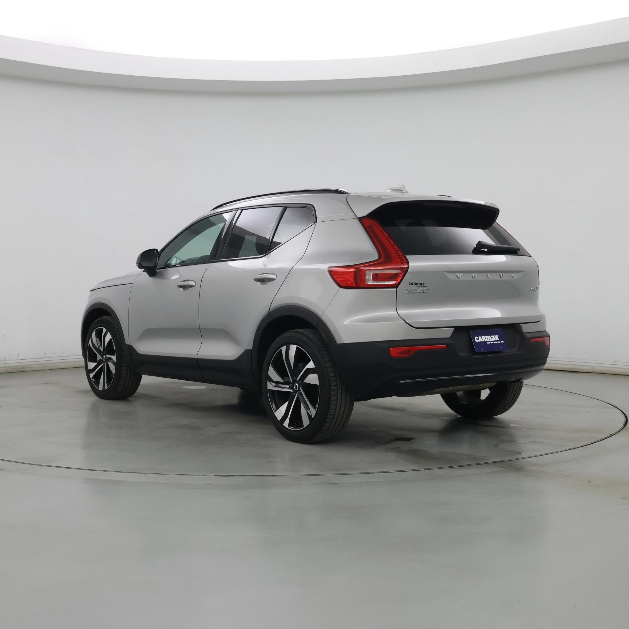 Thumbnail: 2025 Volvo XC40 - 2