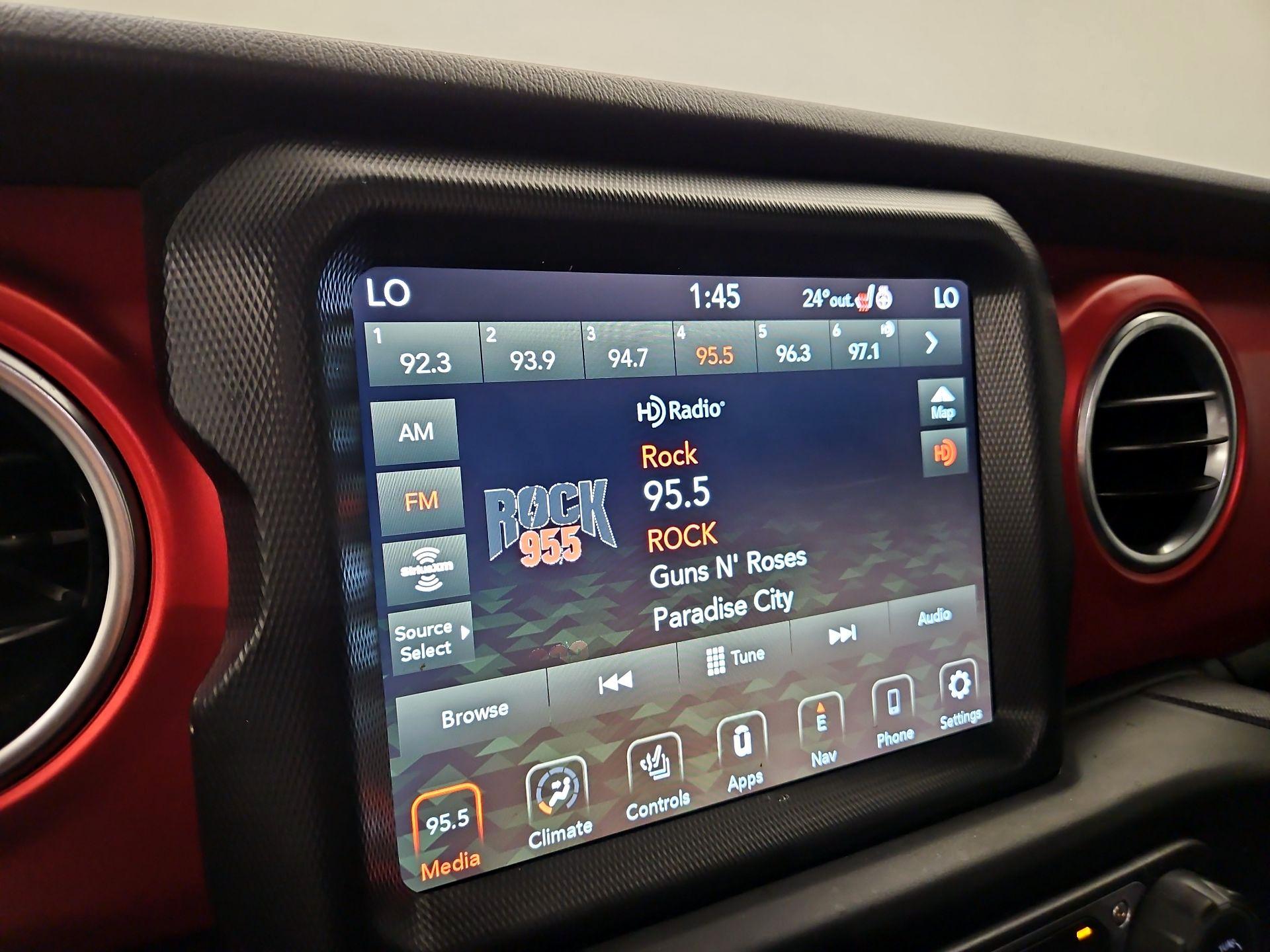 Thumbnail: 2022 Jeep Gladiator - 16