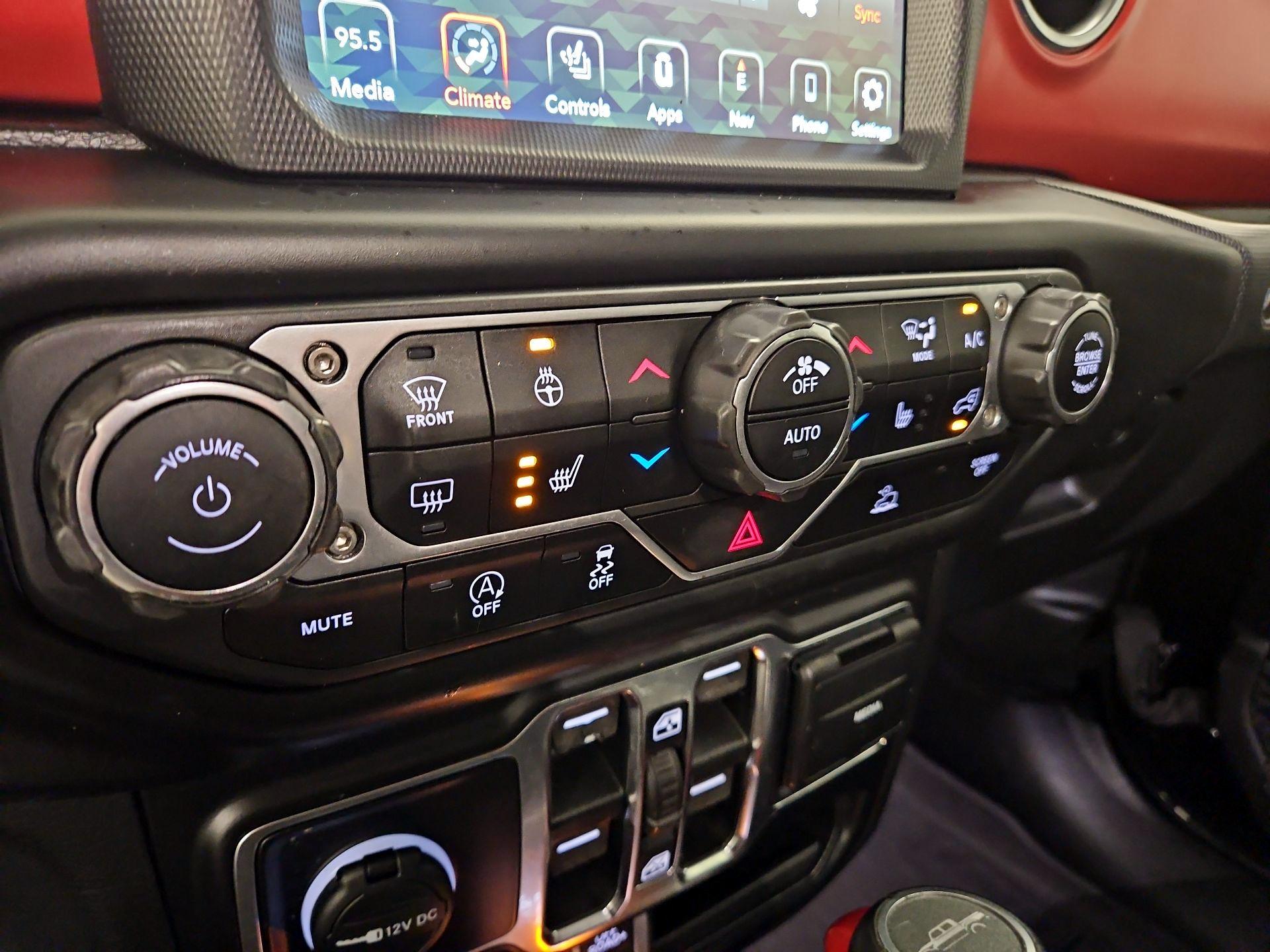 Thumbnail: 2022 Jeep Gladiator - 17