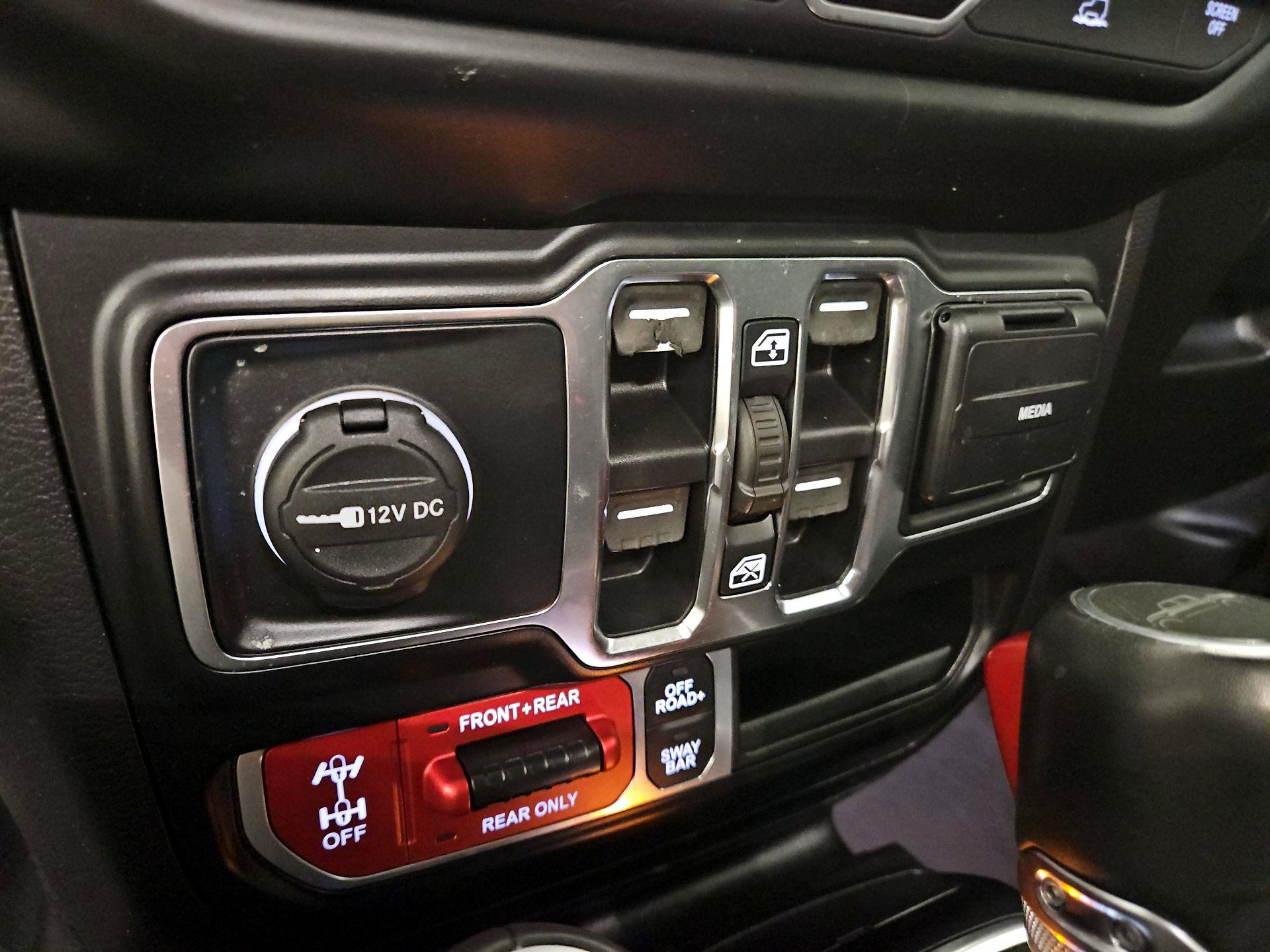 Thumbnail: 2022 Jeep Gladiator - 19