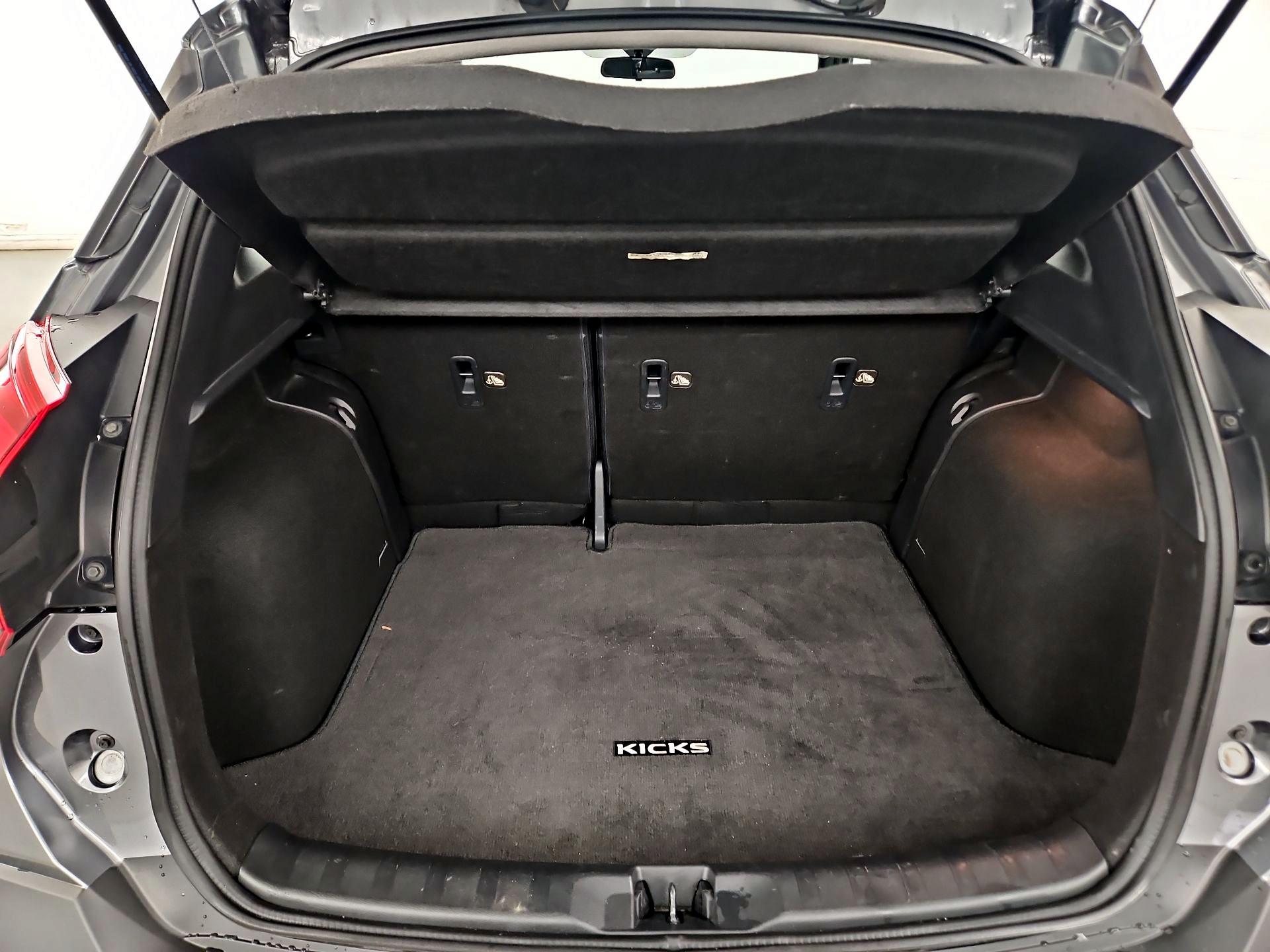 Thumbnail: 2020 Nissan Kicks - 19