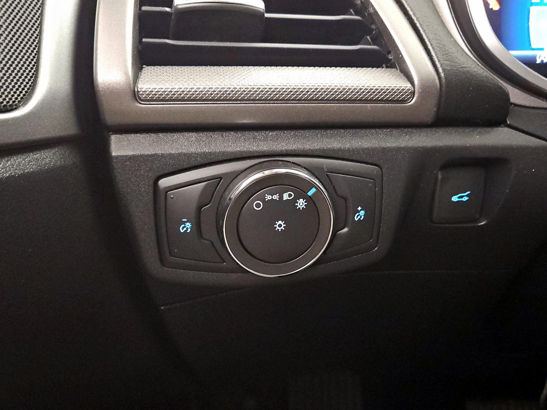 Thumbnail: 2020 Ford Fusion - 13