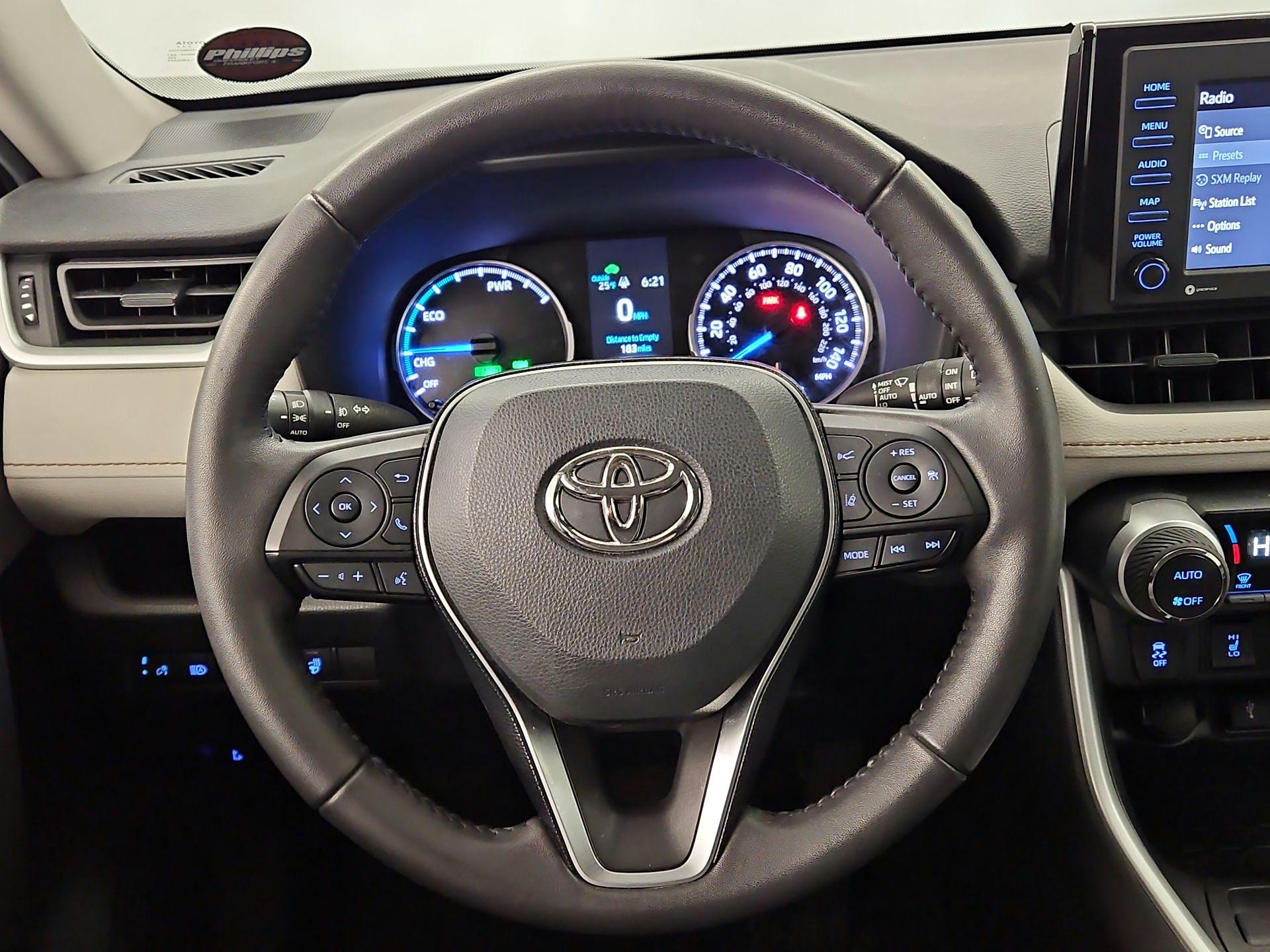 Thumbnail: 2021 Toyota RAV4 - 10