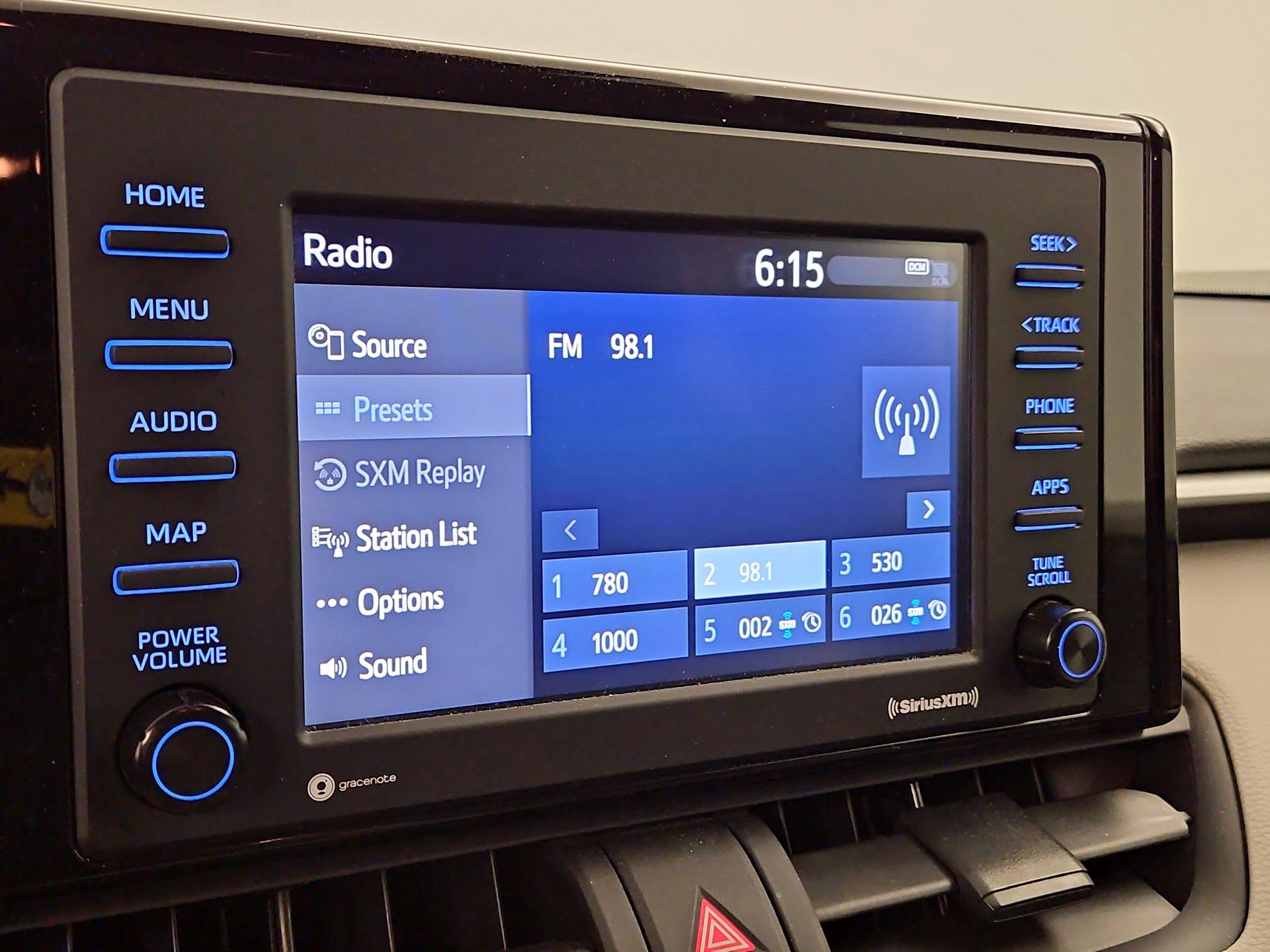 Thumbnail: 2021 Toyota RAV4 - 15